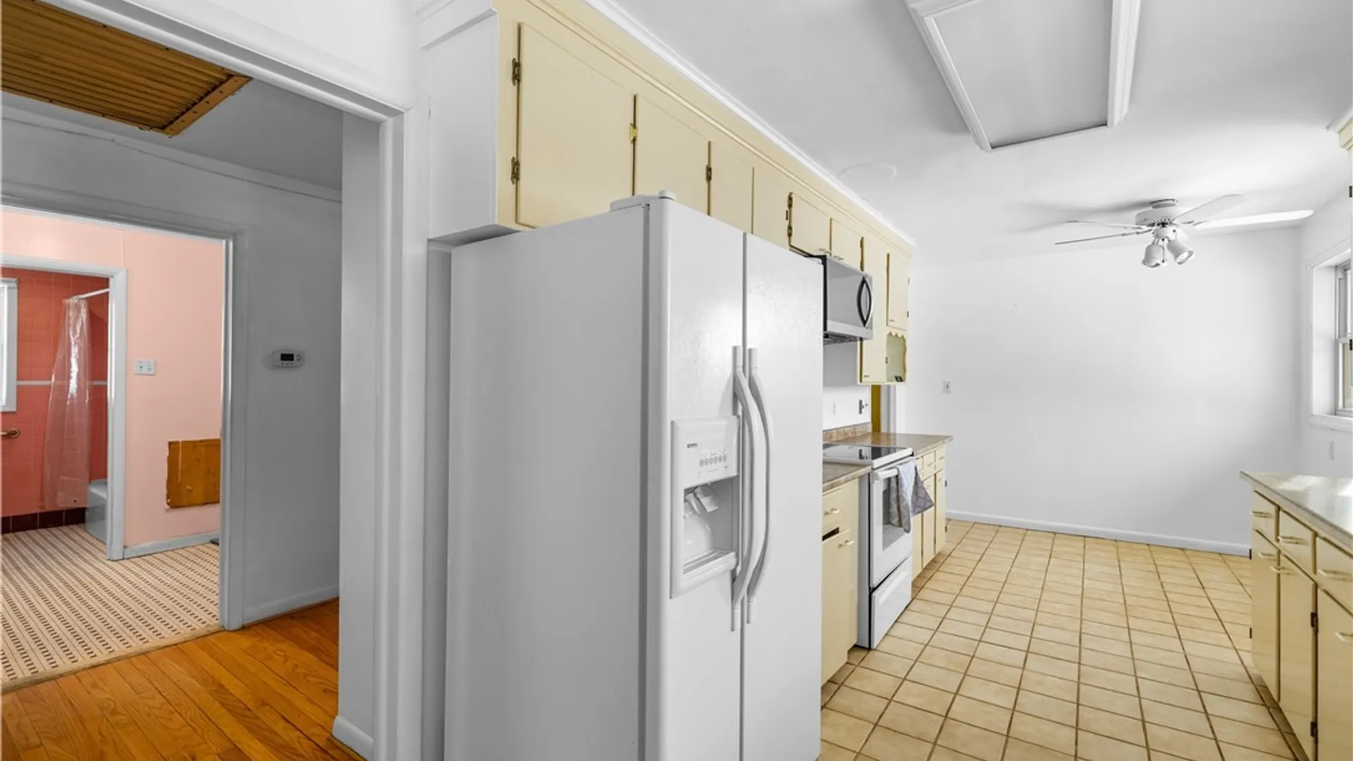 Property at 38 Forest Road, New Hartford, NY 13501 12