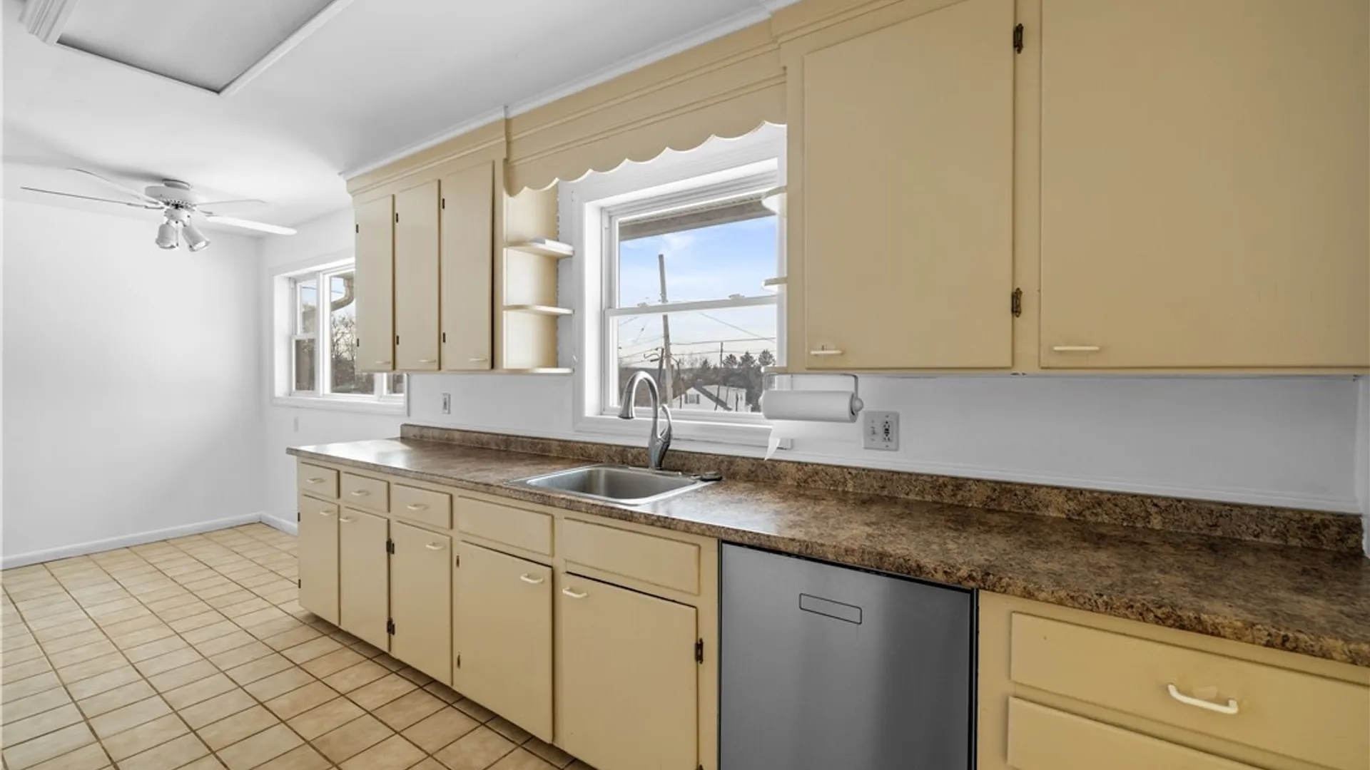 Property at 38 Forest Road, New Hartford, NY 13501 13