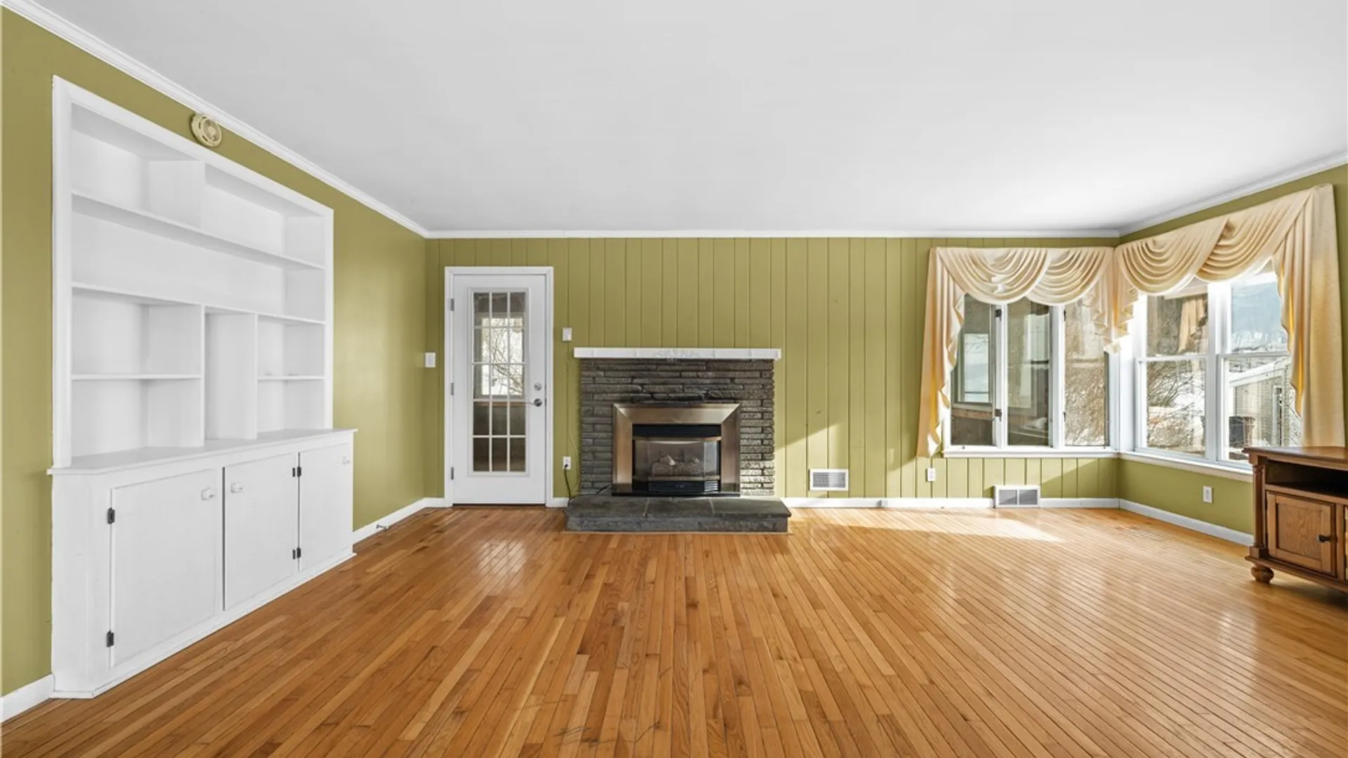 Property at 38 Forest Road, New Hartford, NY 13501 6