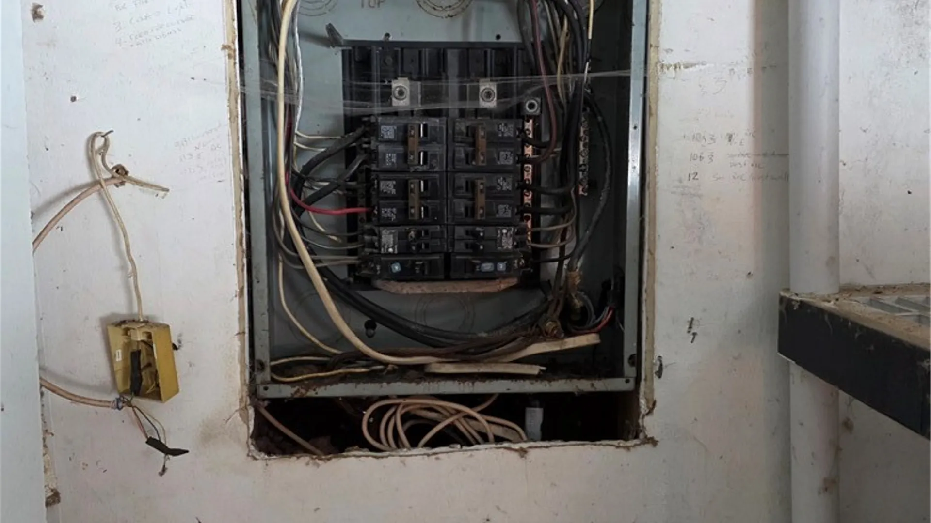 Property at 6705 E Townline Road, Williamson, NY 14589 31