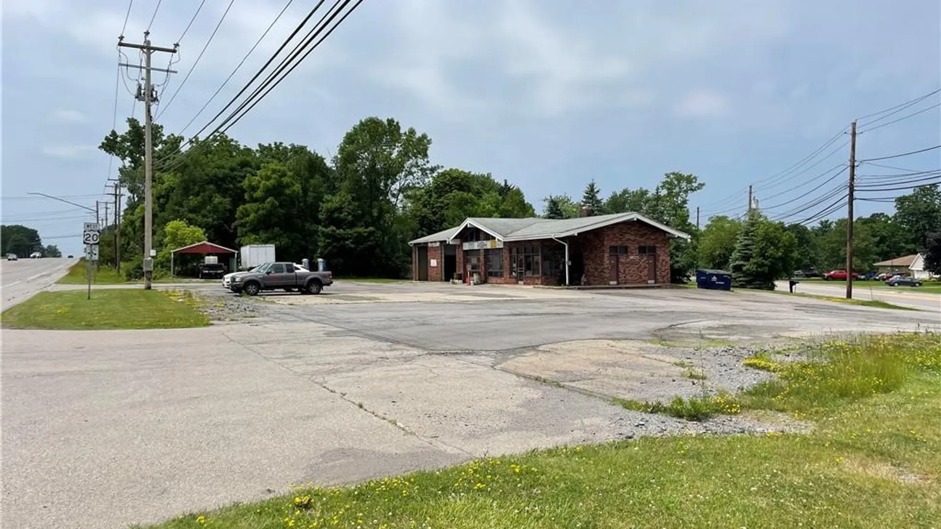 Property at 3020 Southwestern Boulevard, Orchard Park, NY 14127 6