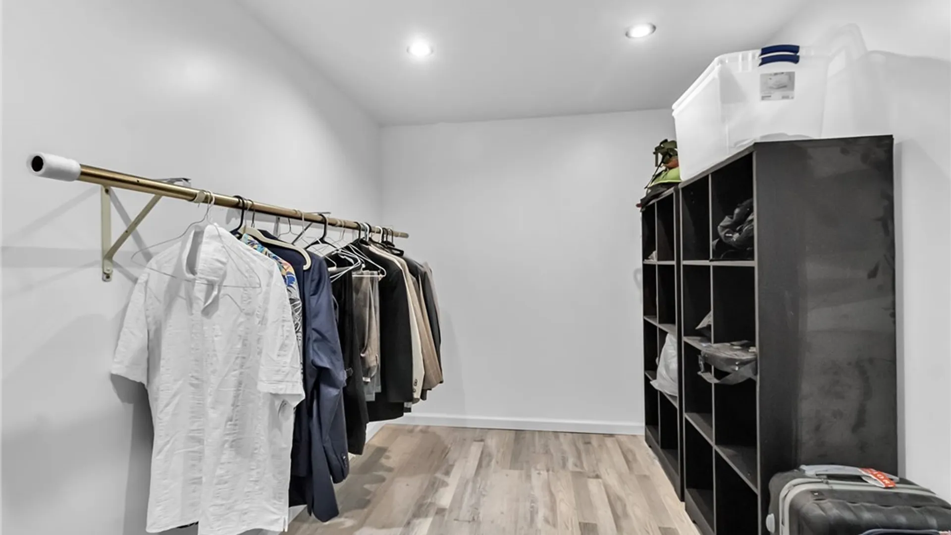 Property at 8135 Clarherst Drive, Clarence, NY 14051 26