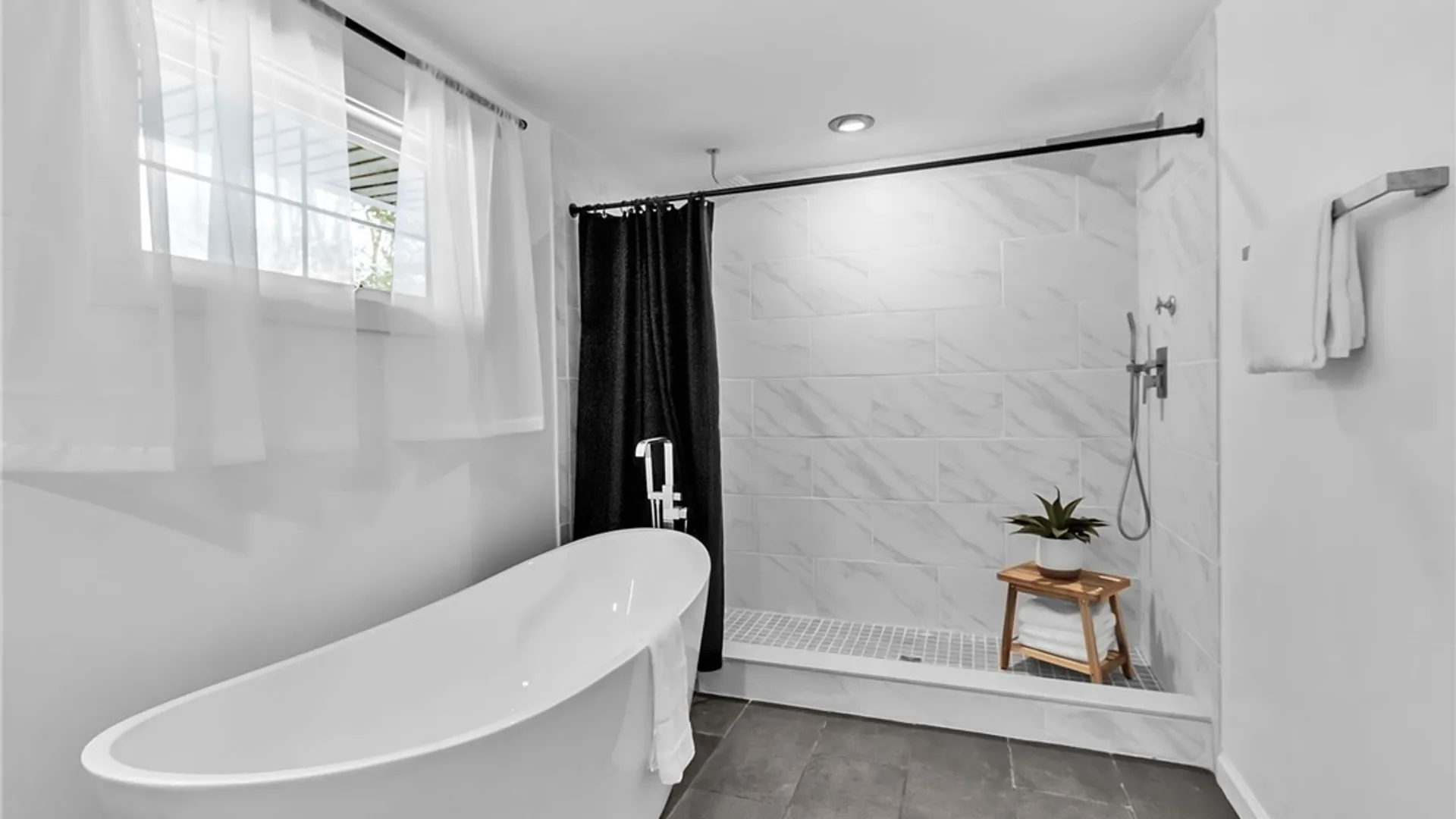 Property at 8135 Clarherst Drive, Clarence, NY 14051 29