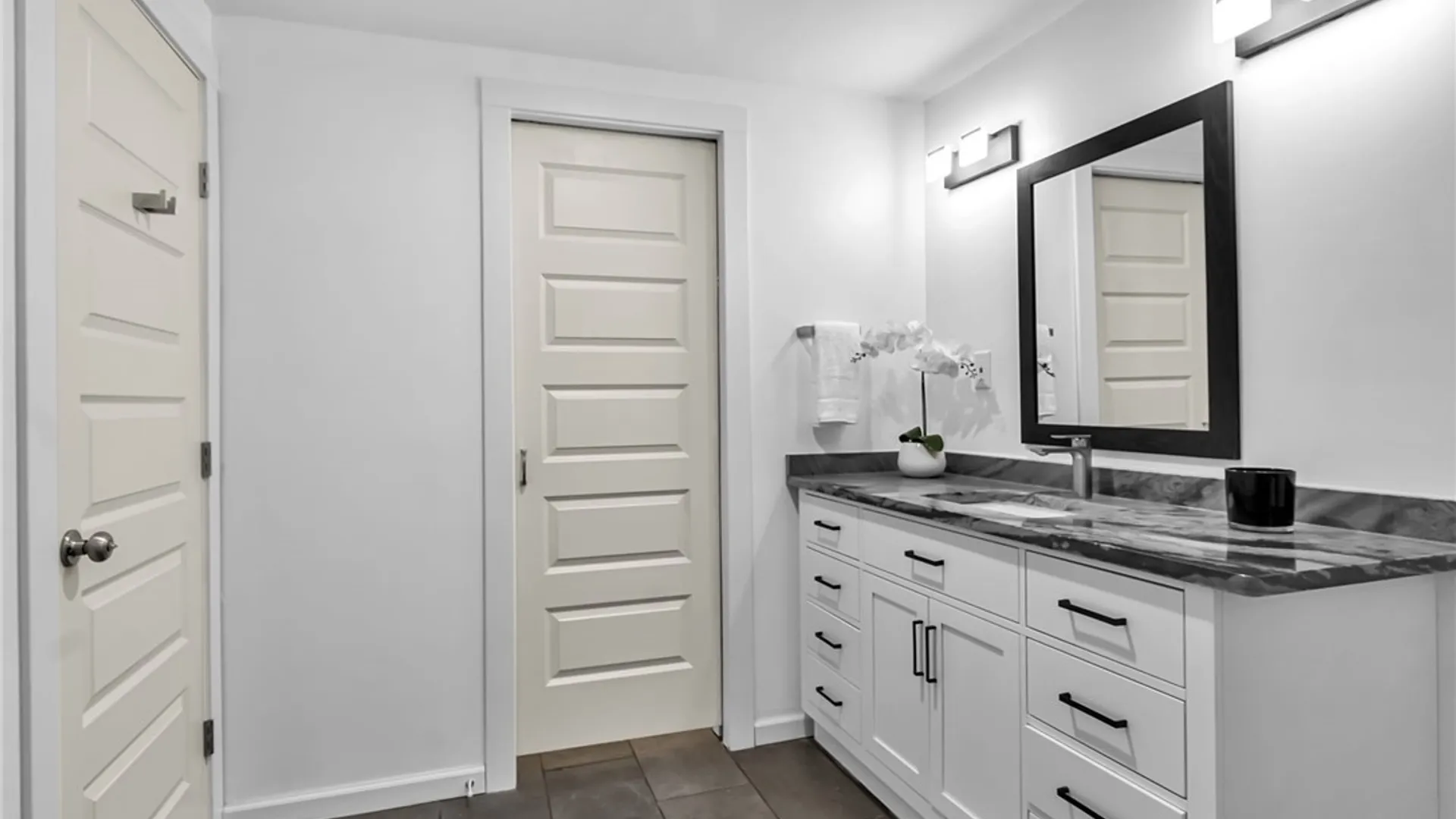 Property at 8135 Clarherst Drive, Clarence, NY 14051 31