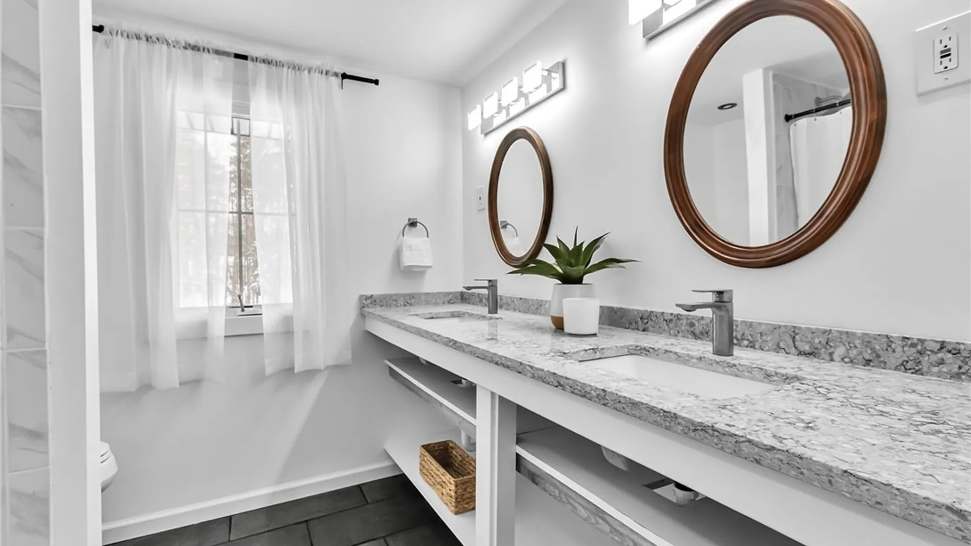 Property at 8135 Clarherst Drive, Clarence, NY 14051 38