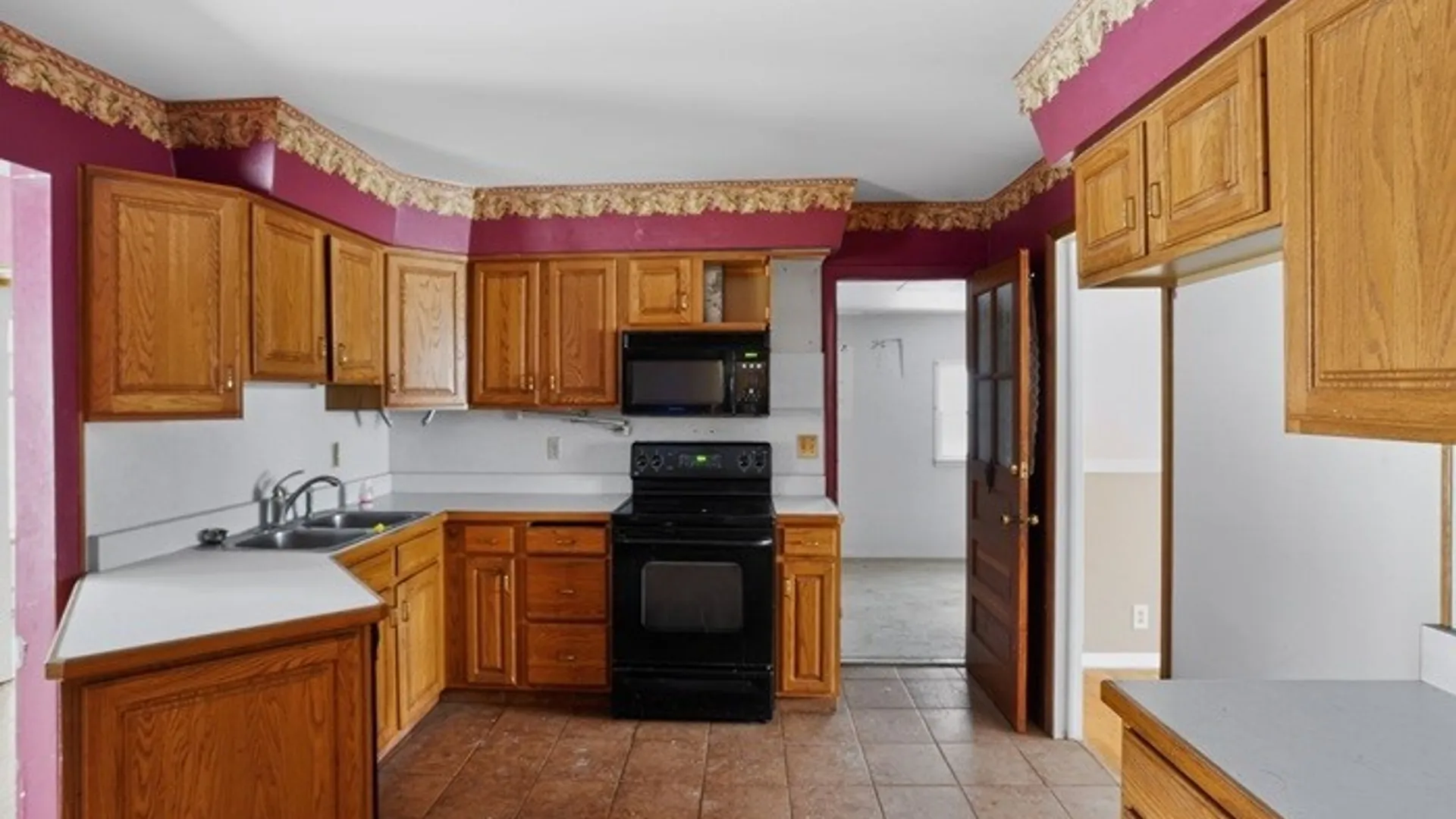 Property at 1709 Caldicott Road, Rotterdam, NY 12303 8