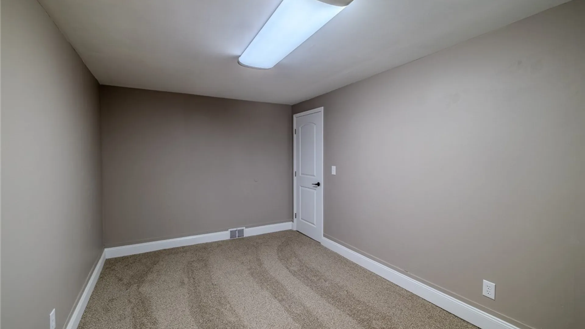 Property at 107 Park Street, Lenox, NY 13032 16