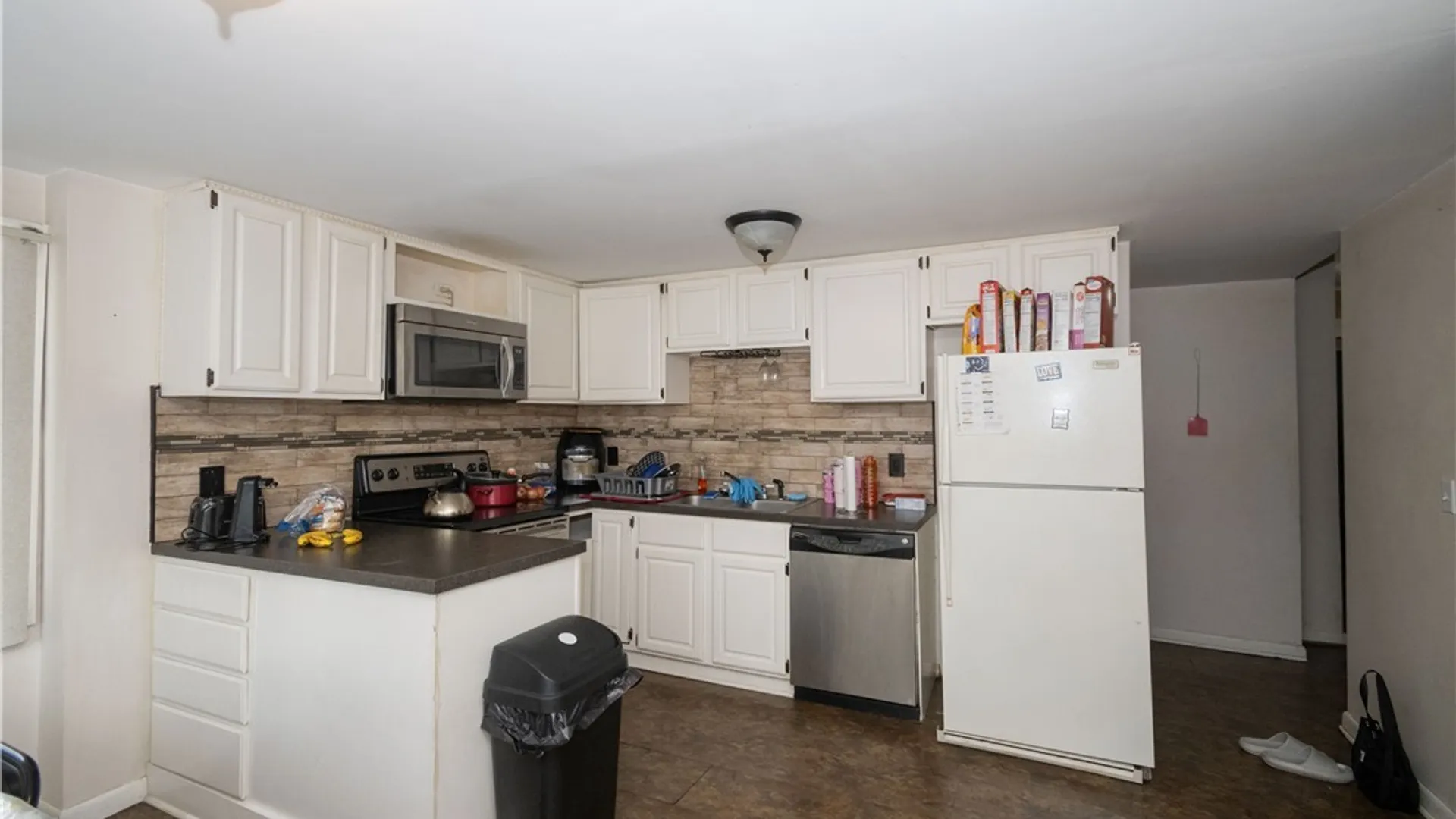 Property at 2129 JAMES Street, Syracuse, NY 13206 3