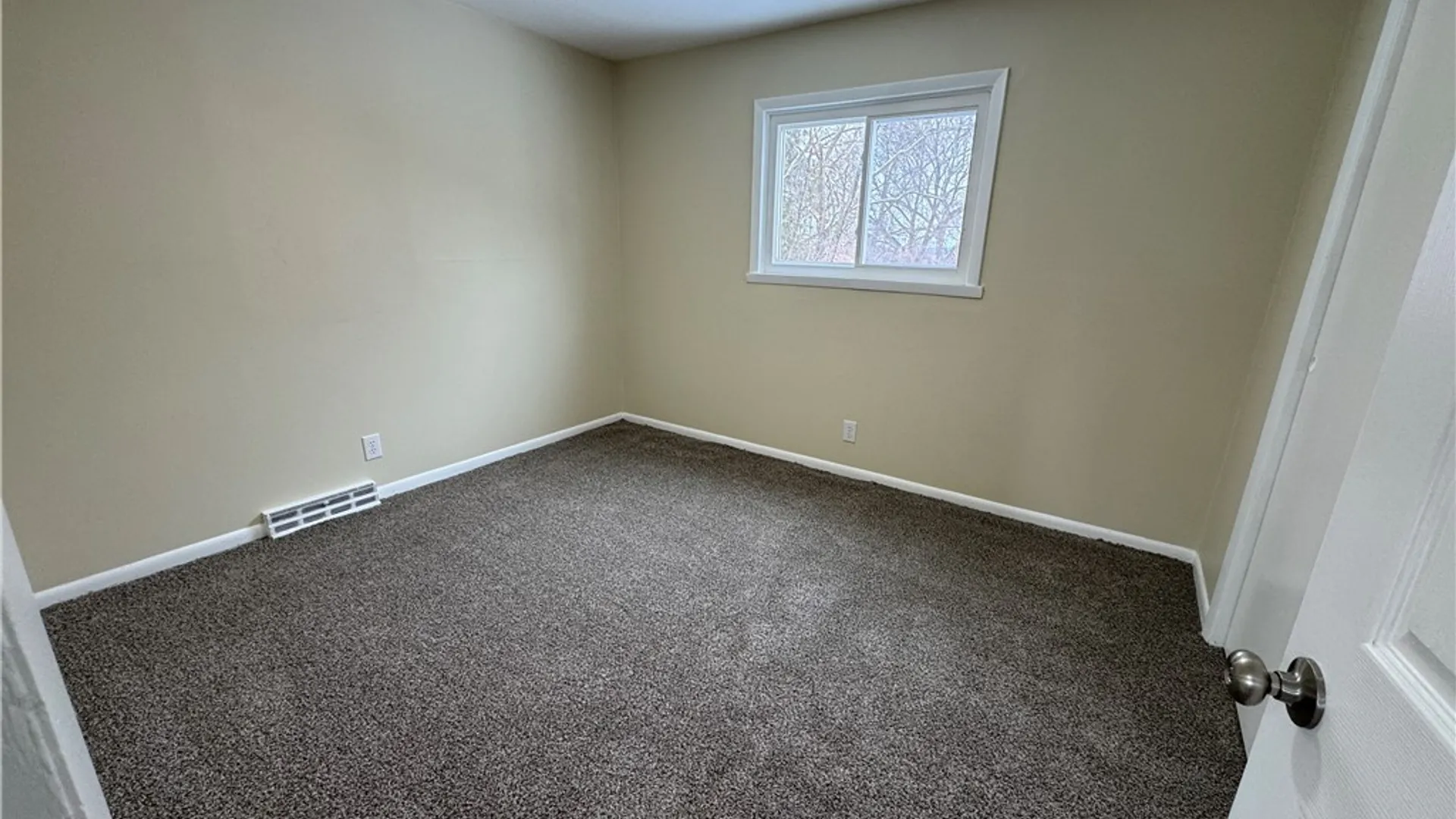 Property at 377 Lillian Avenue, Syracuse, NY 13206 23