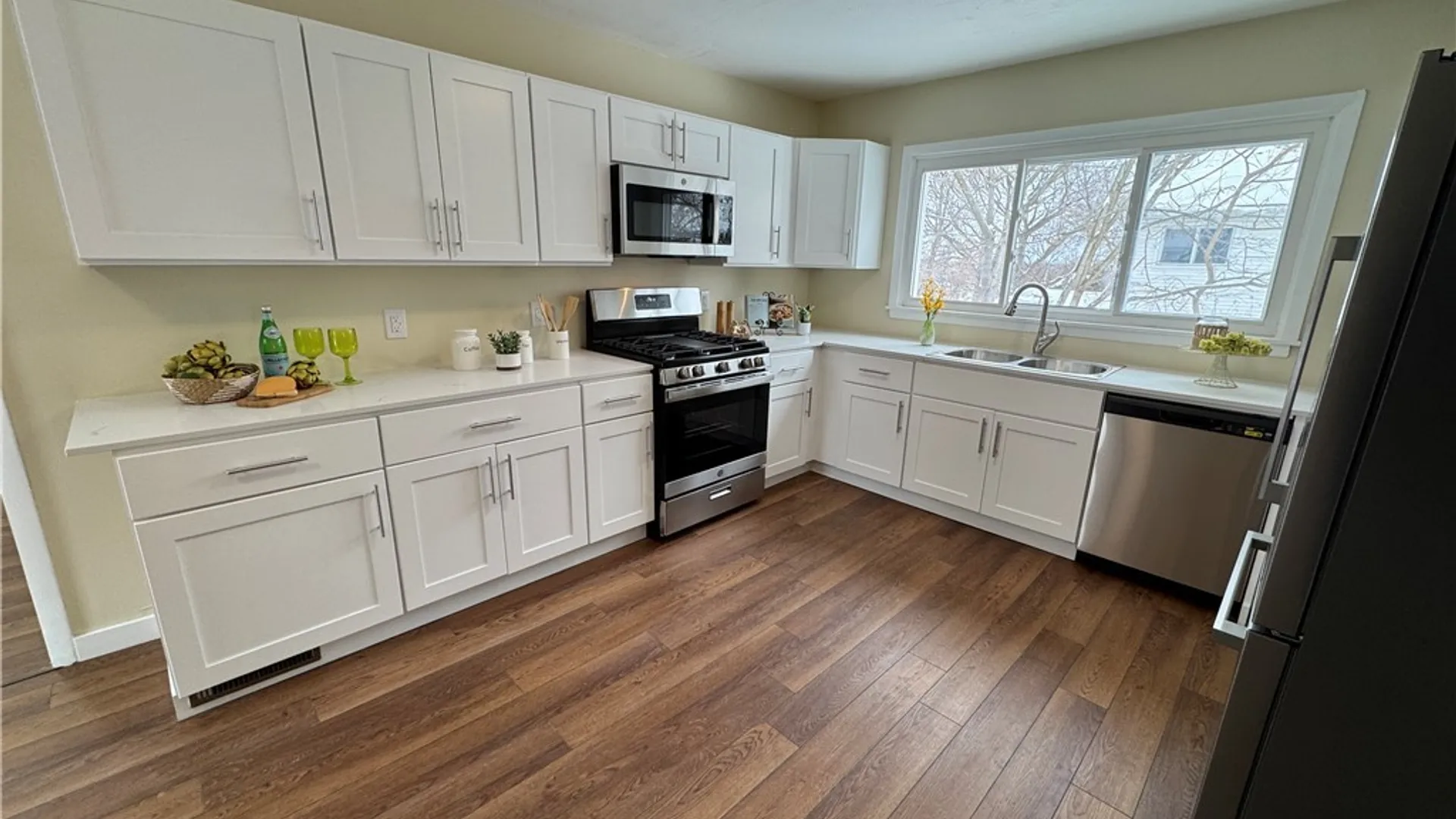 Property at 377 Lillian Avenue, Syracuse, NY 13206 3