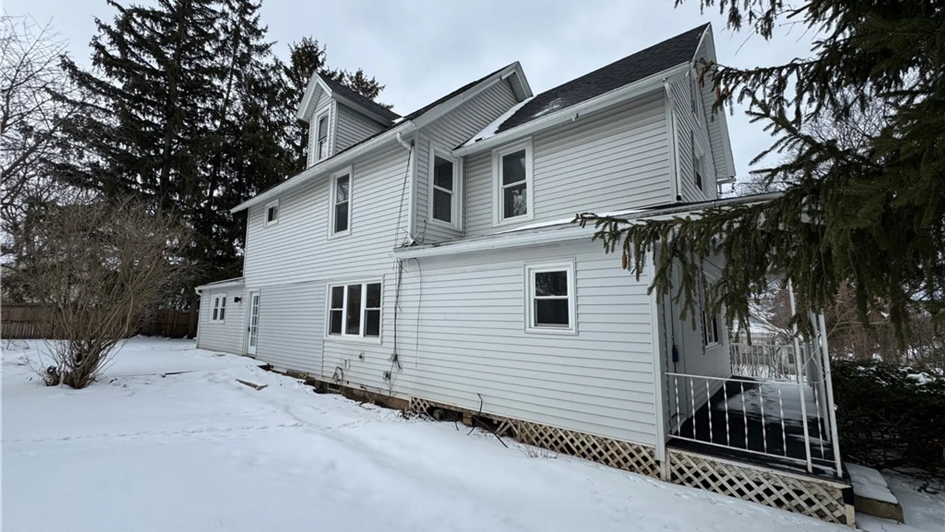 Property at 377 Lillian Avenue, Syracuse, NY 13206 45