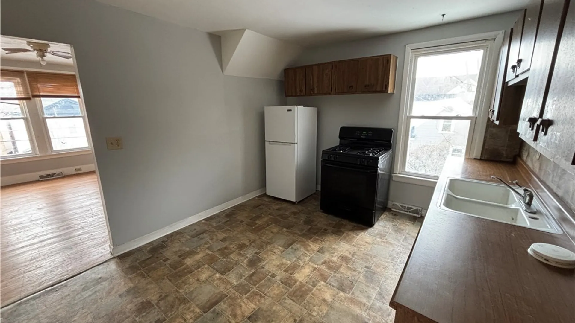 Property at 401 Park Street, Syracuse, NY 13203 13