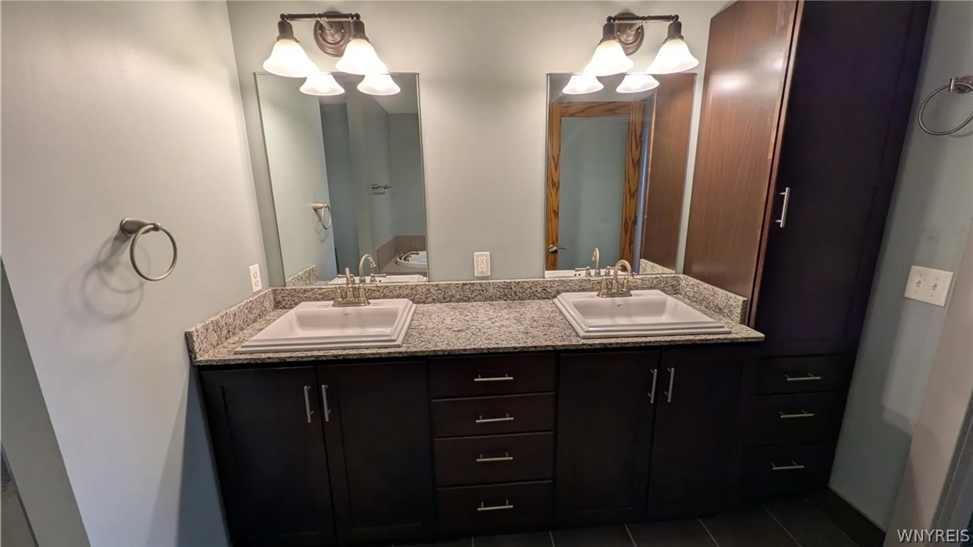 Property at 149 Swan Street, Buffalo, NY 14203 5