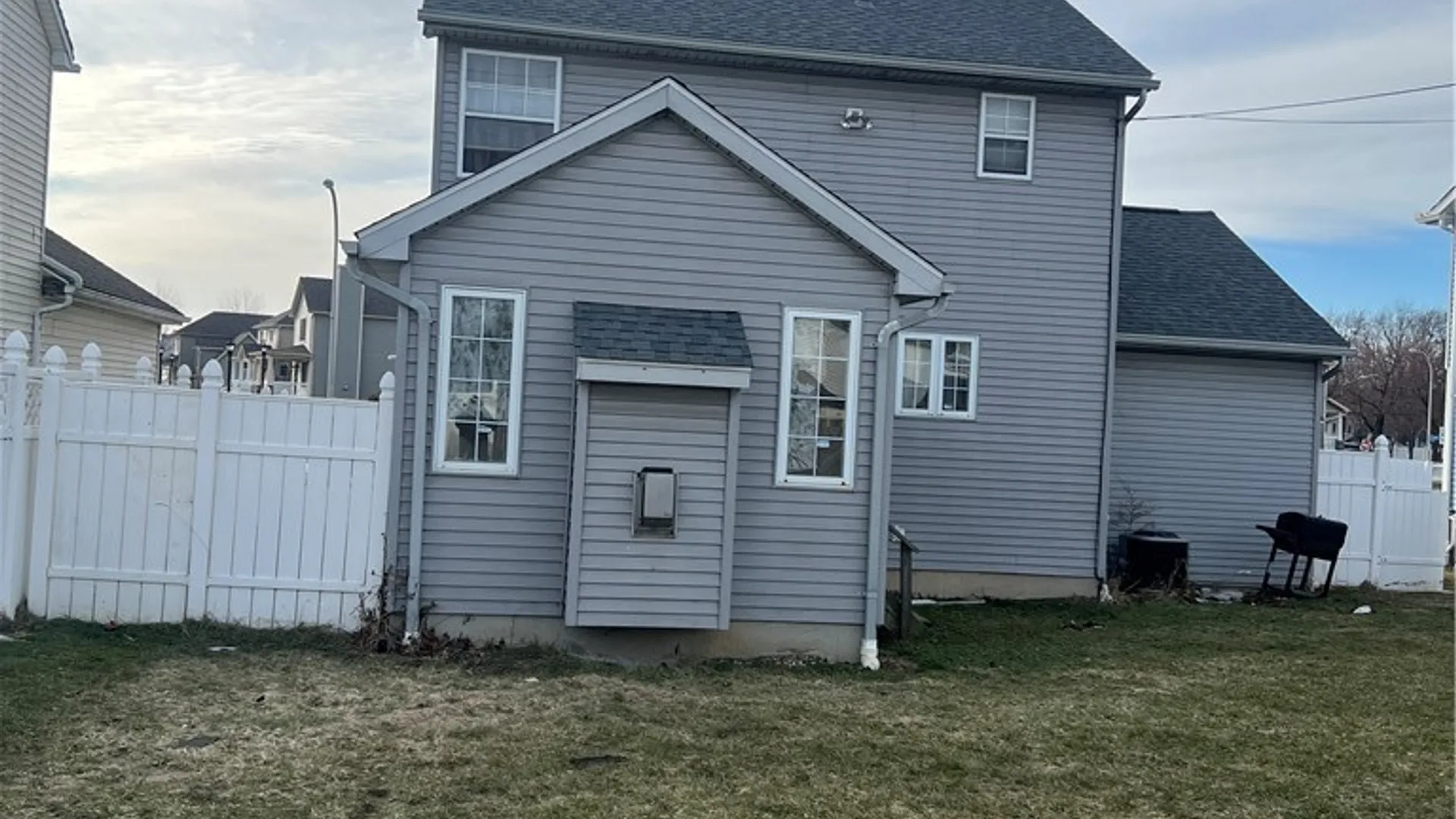 Property at 635 Jefferson Avenue, Buffalo, NY 14204 2