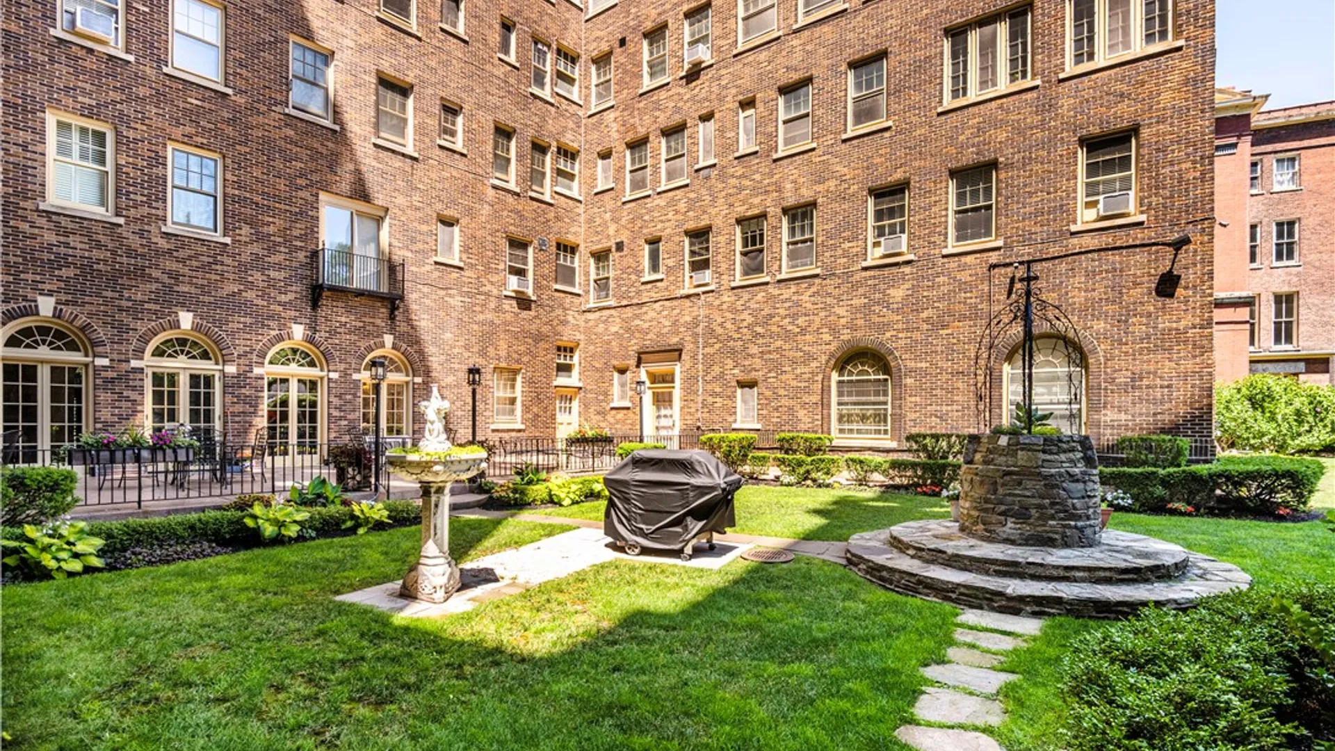 Property at 925 Delaware Avenue, Buffalo, NY 14209 20