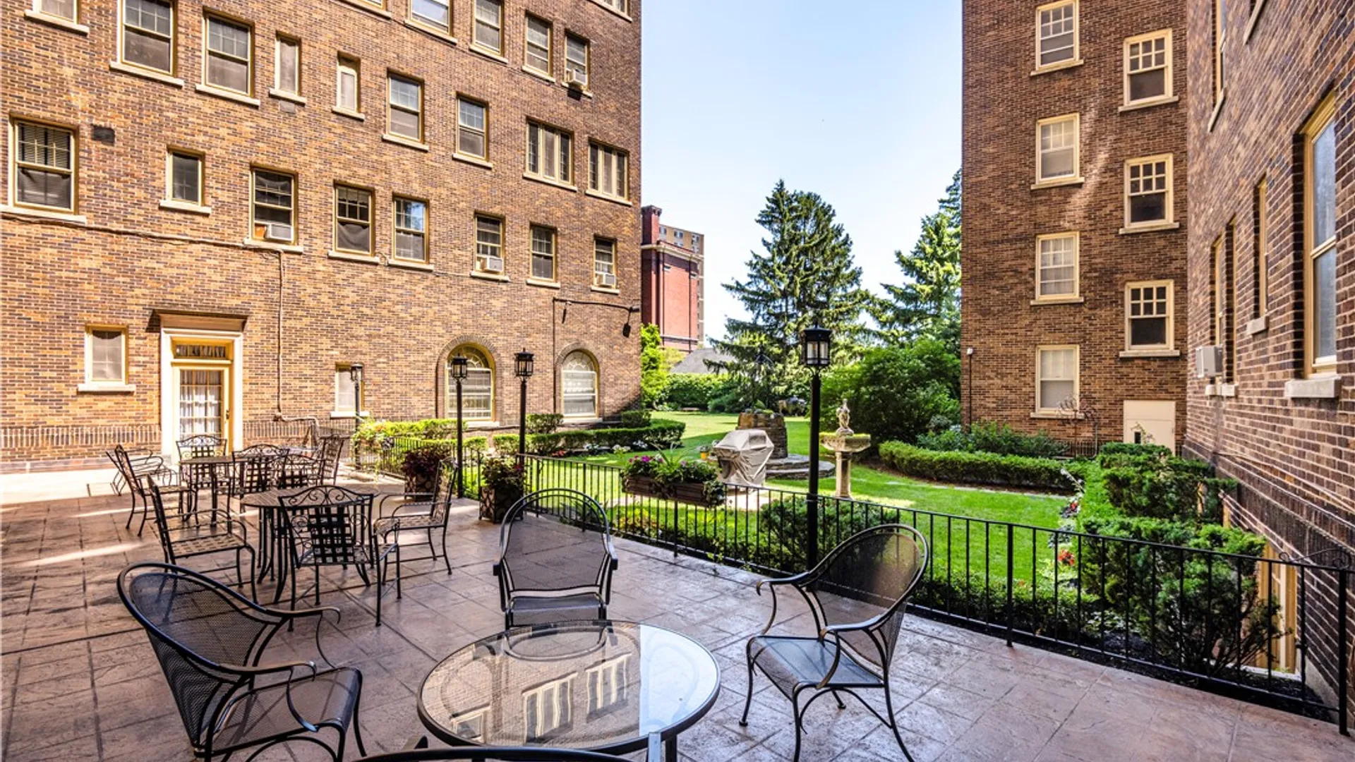 Property at 925 Delaware Avenue, Buffalo, NY 14209 21