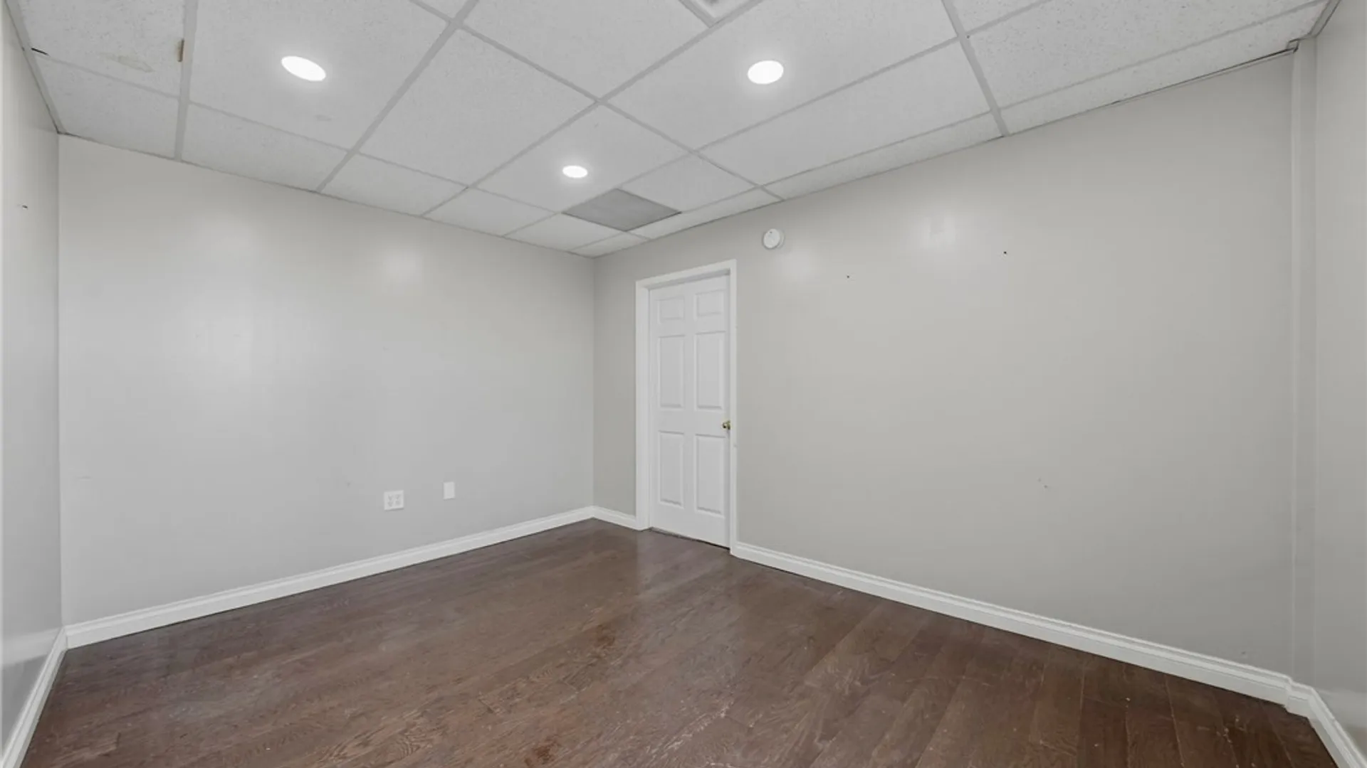 Property at 3284 Walden Avenue, Lancaster, NY 14043 4