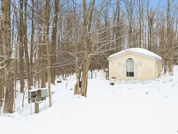 7 Cowpath Road, Granby, NY 13069