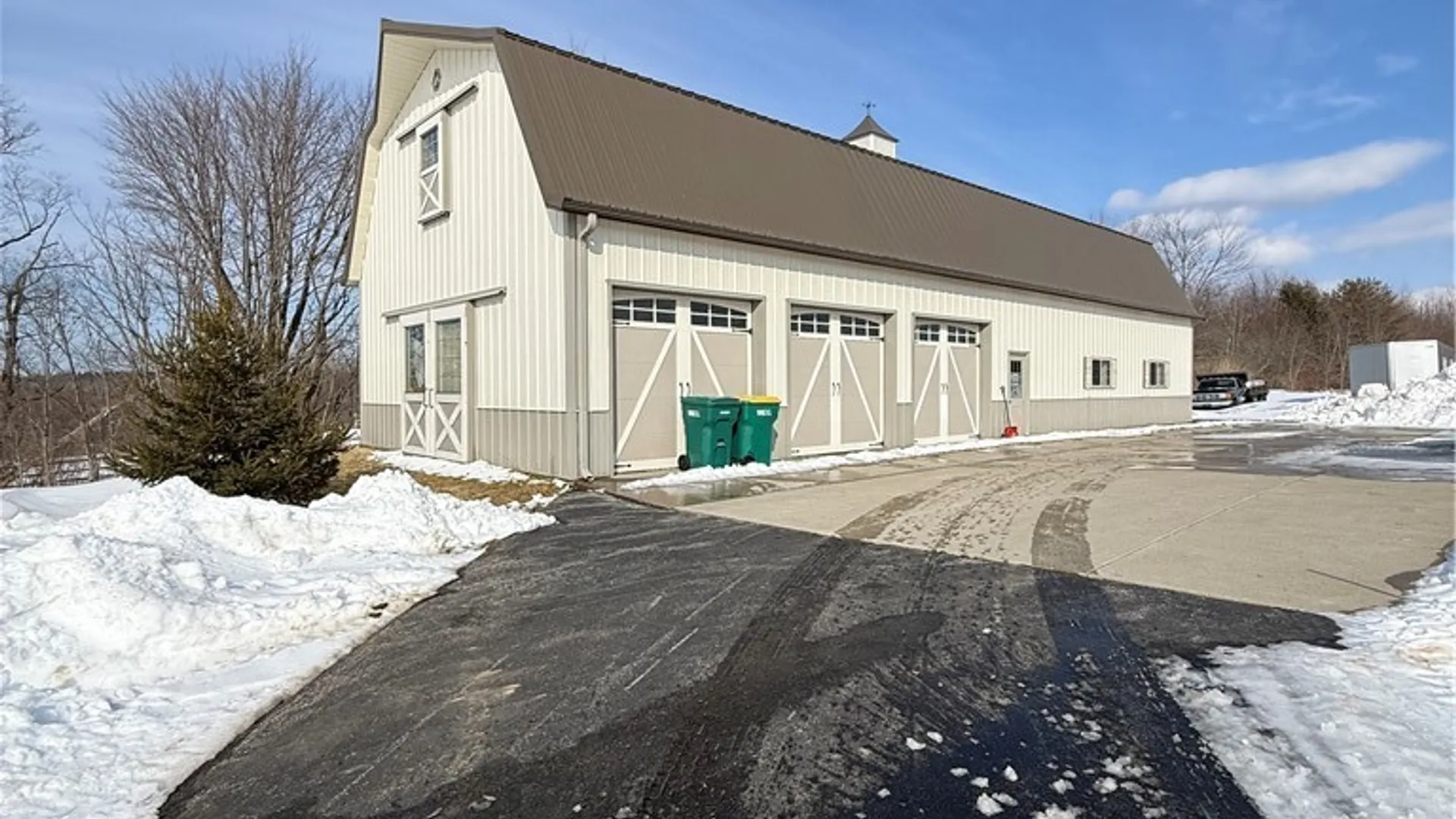 Property at 8191 Cole Road, Boston, NY 14033 4