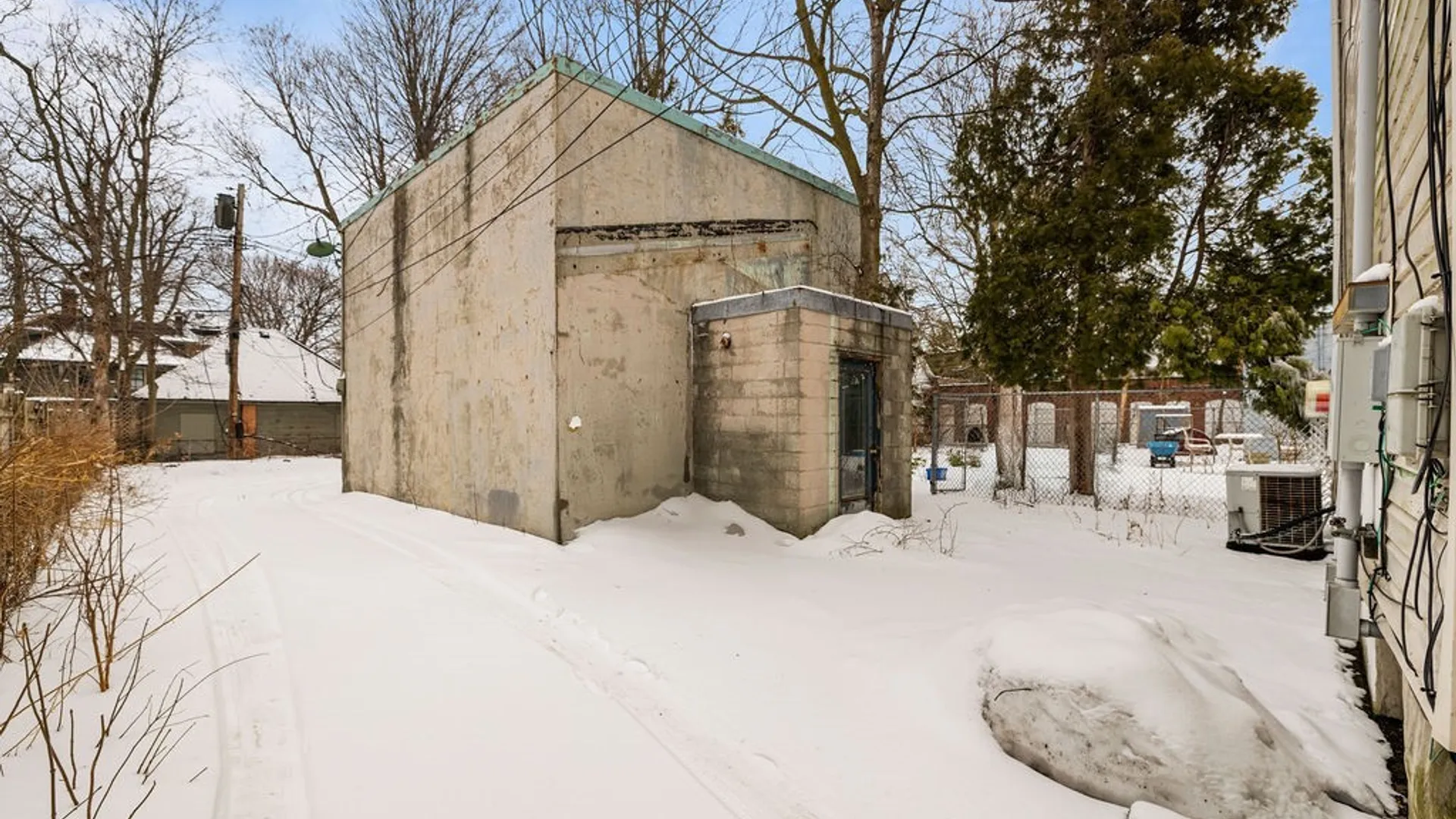 Property at 2290 Main Street, Buffalo, NY 14214 23