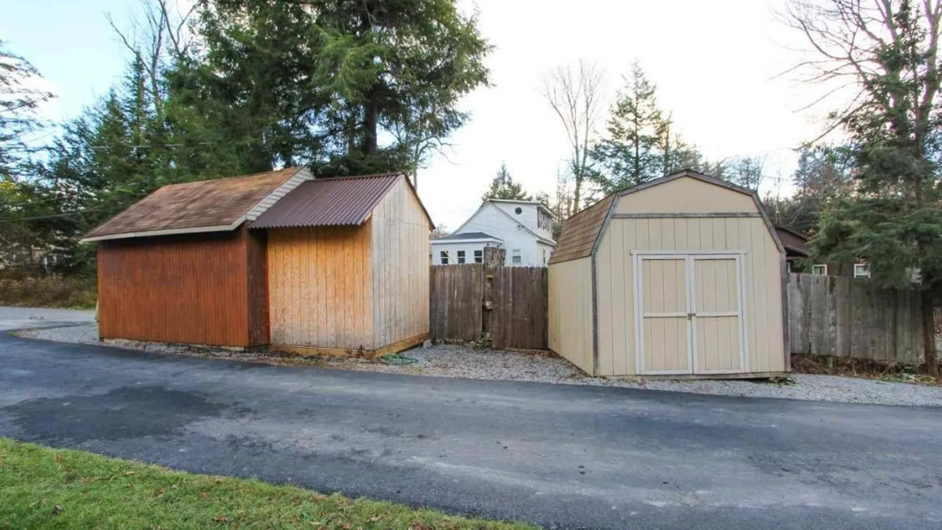 Property at 24 COMBS ROADWAY, Saratoga Springs, NY 12850 14