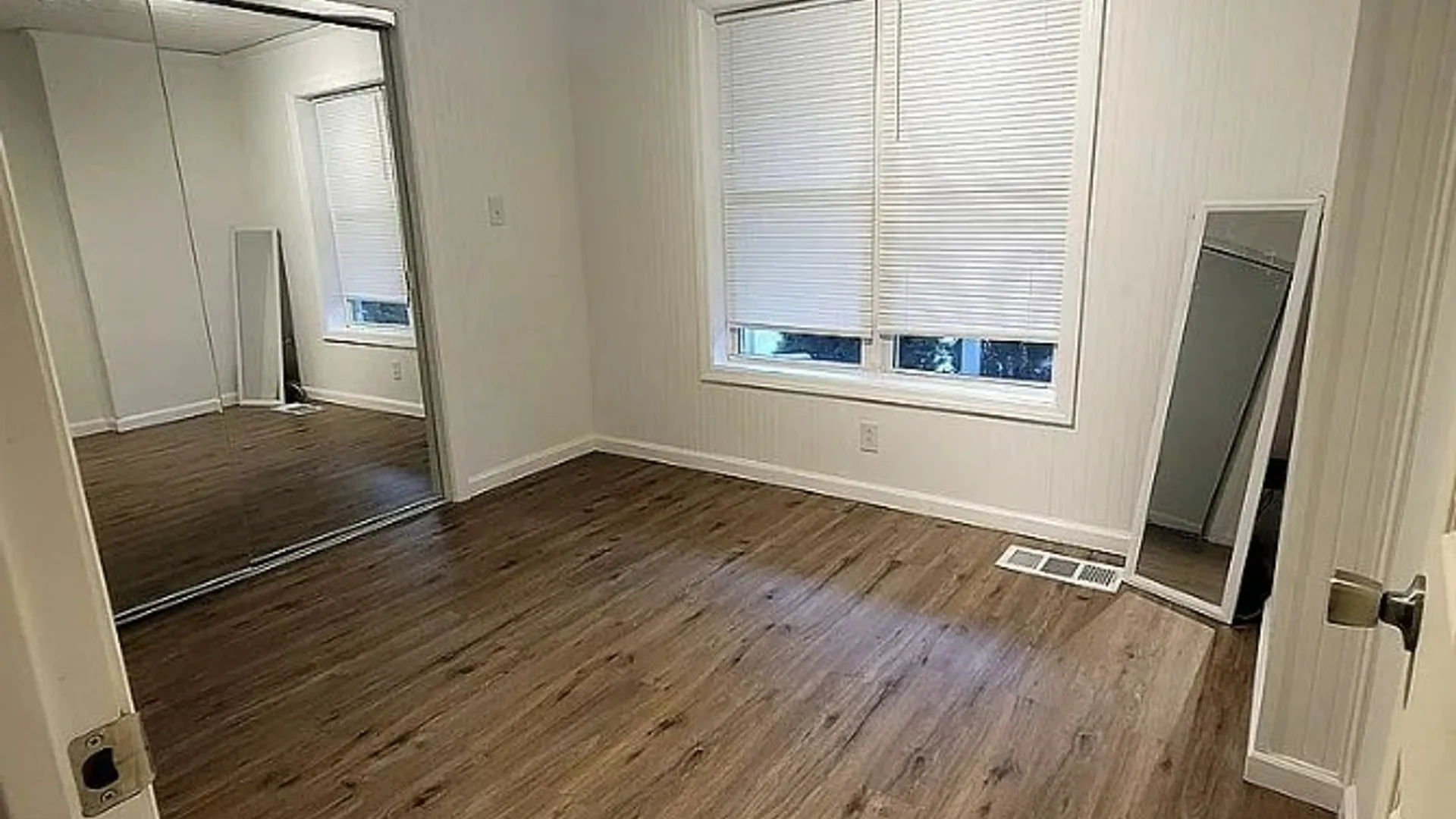 Property at 24 COMBS ROADWAY, Saratoga Springs, NY 12850 4