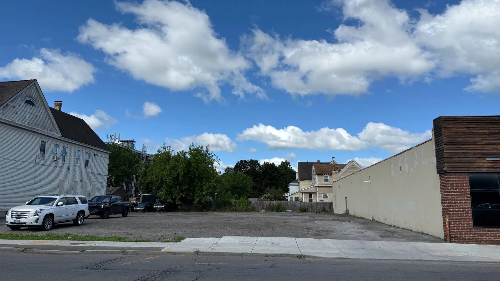 Property at 4710 Salina S St, Syracuse, NY 13205 3