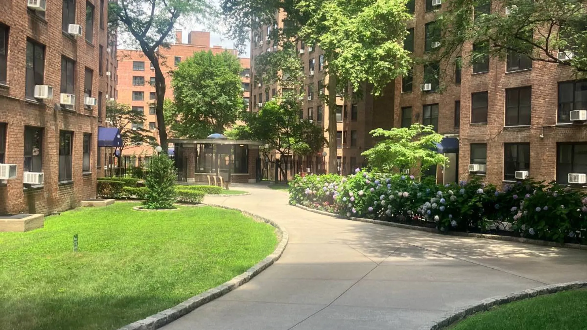 Property at 209 Clinton Ave, Brooklyn, NY 11205 11