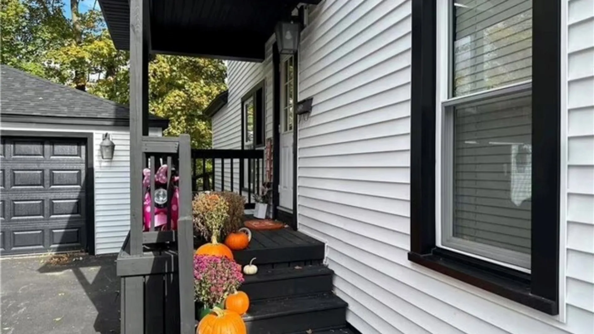 Property at 26 Paris Road, New Hartford, NY 13413 2