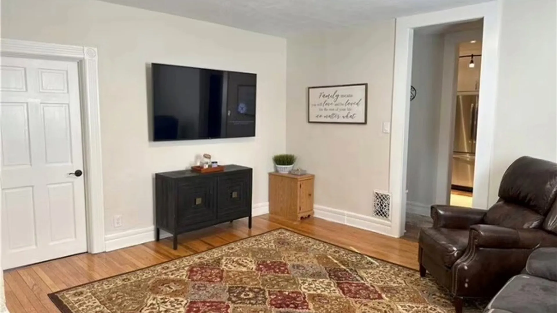 Property at 26 Paris Road, New Hartford, NY 13413 6