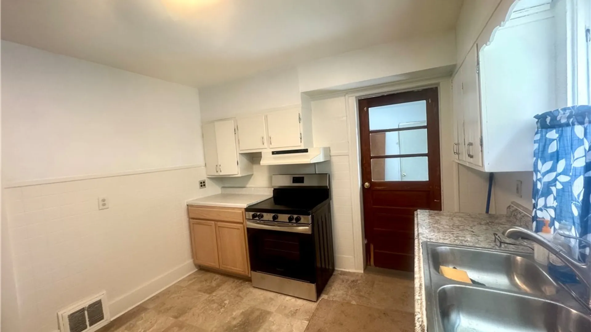 Property at 22 8th Street, Oneonta, NY 13820 14