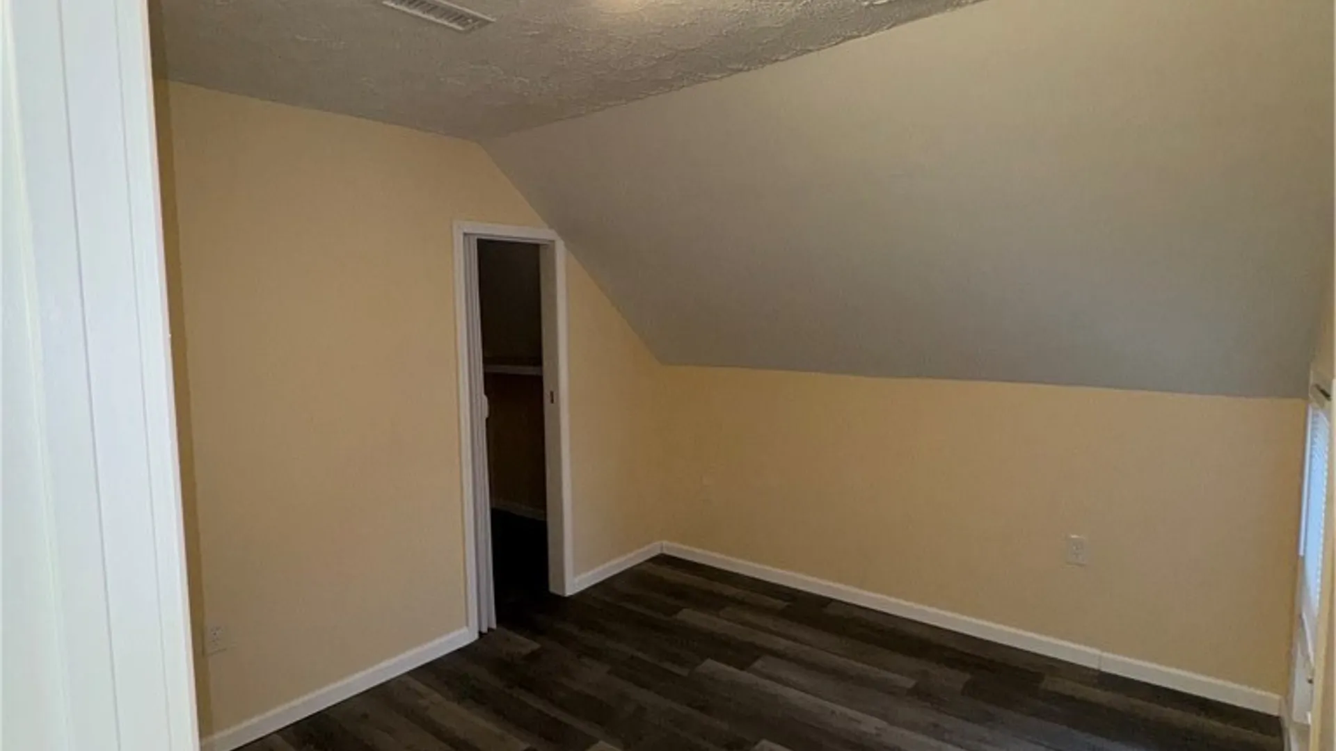 Property at 1312 Ontario Avenue, Niagara Falls, NY 14305 13