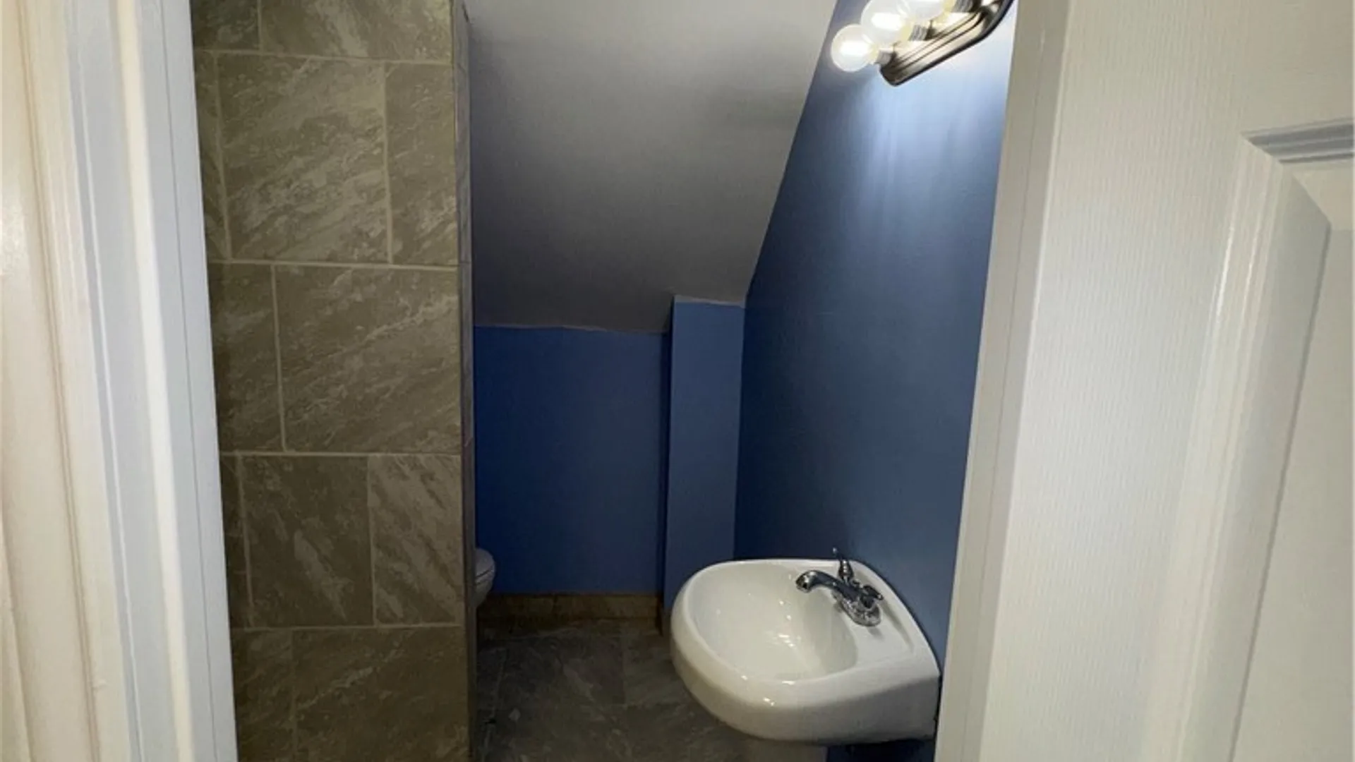 Property at 1312 Ontario Avenue, Niagara Falls, NY 14305 15