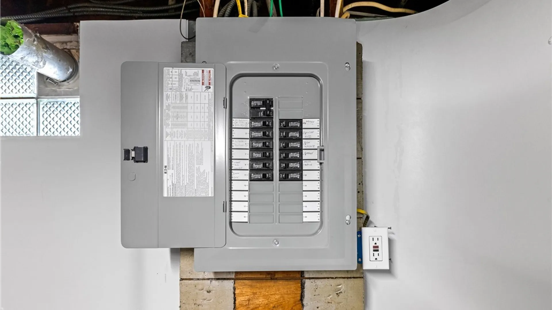 Property at 538 Taunton Place, Buffalo, NY 14216 36