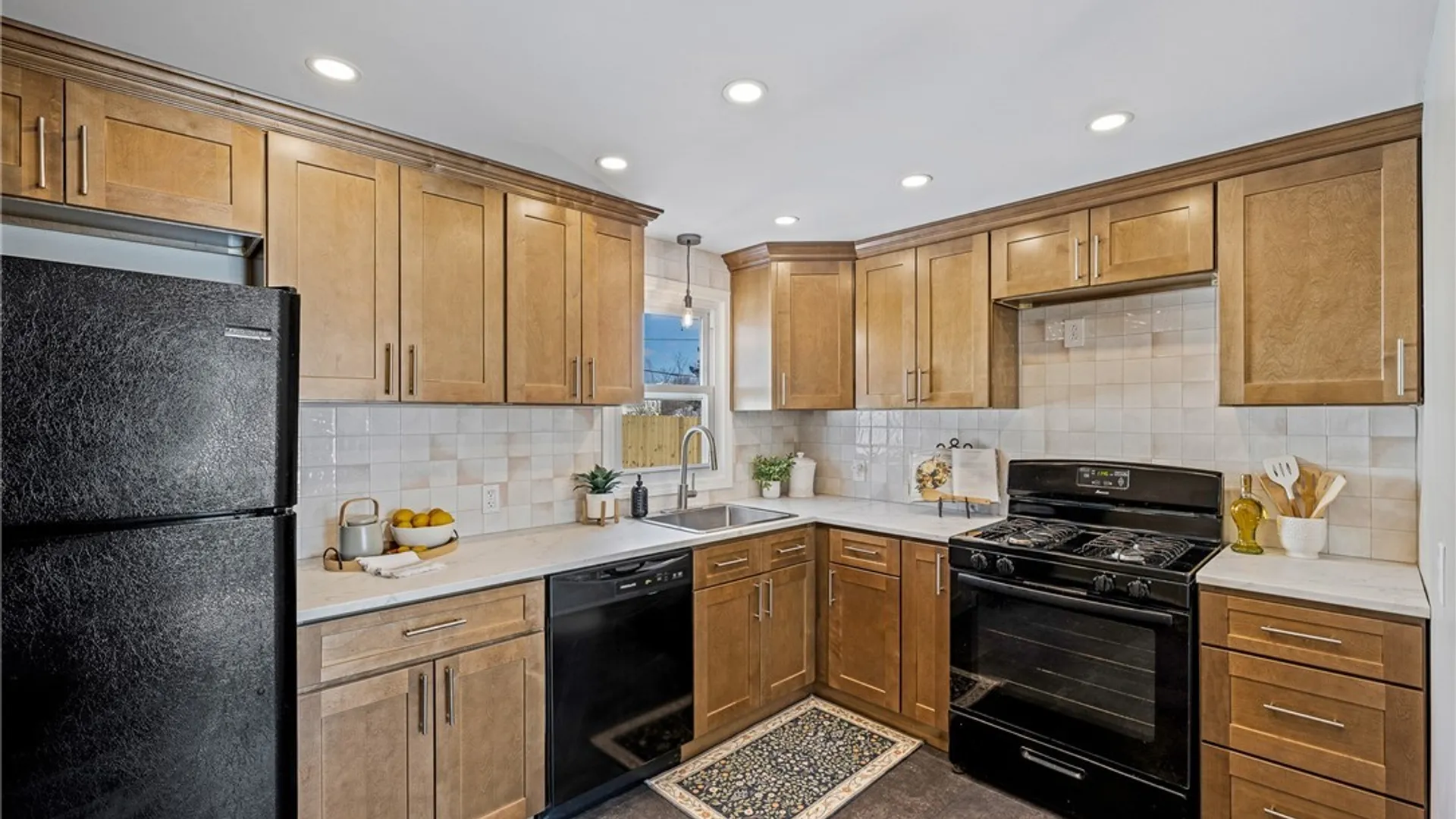 Property at 538 Taunton Place, Buffalo, NY 14216 5