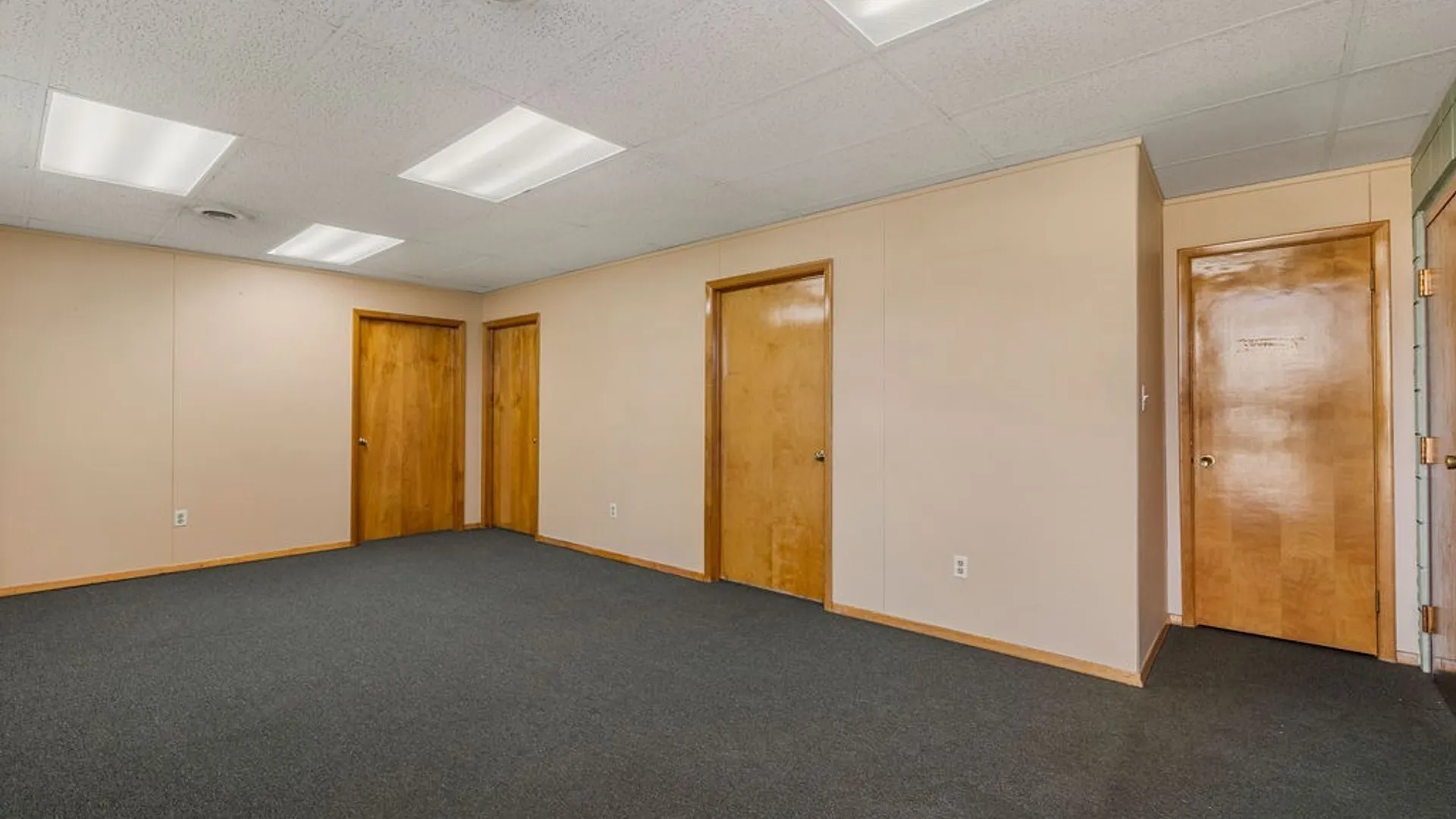 Property at 3435 Harlem Road, Cheektowaga, NY 14225 34