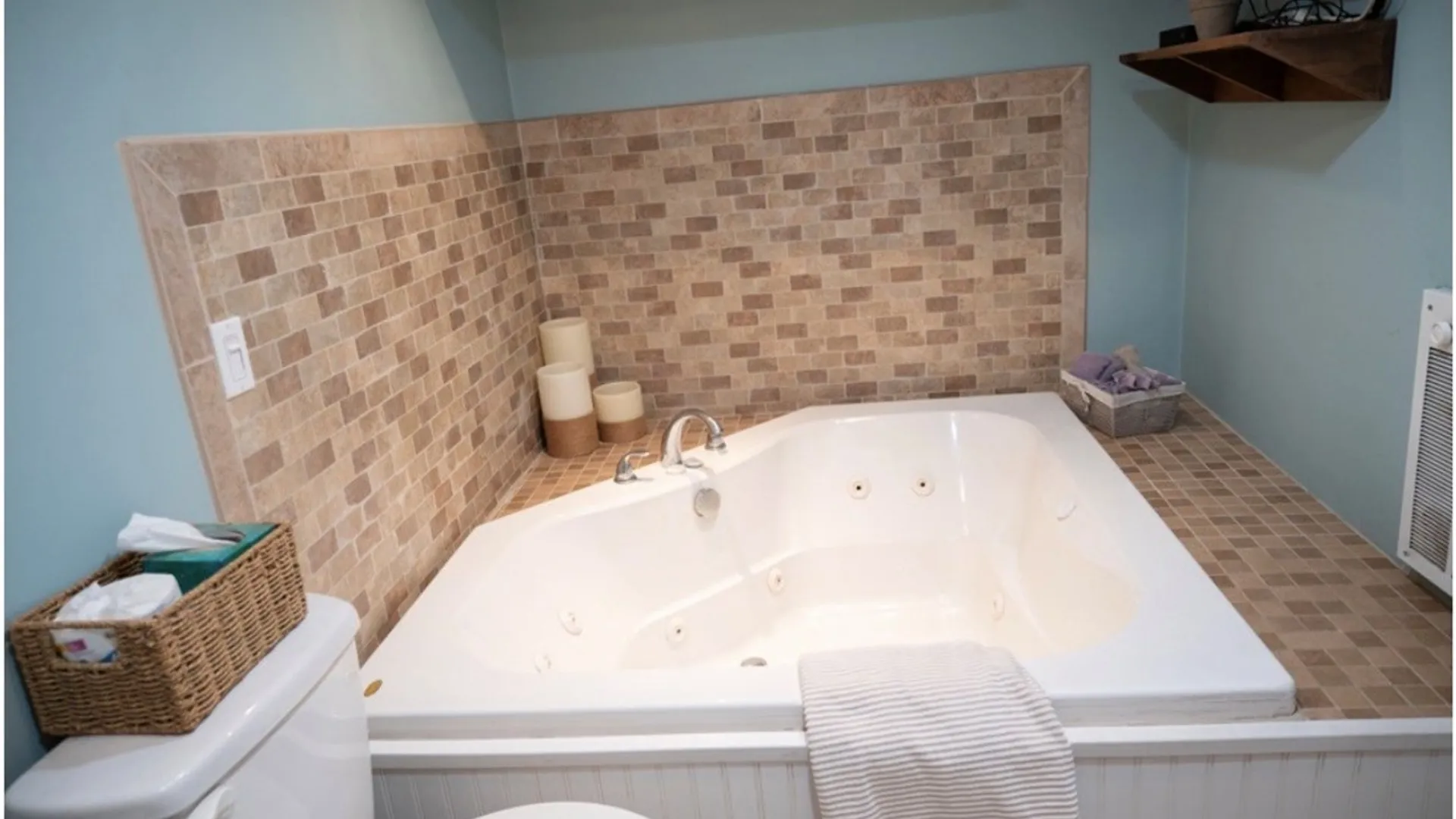 Property at 3 Perkins Place, Bath, NY 14810 21