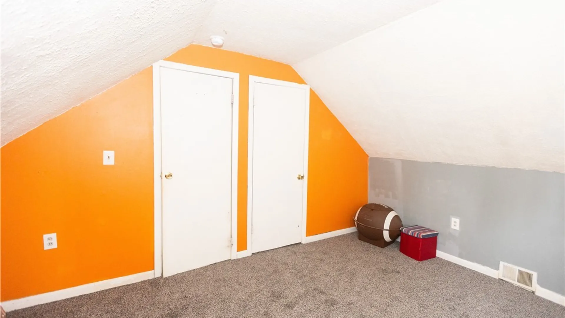 Property at 63 Sprucewood Drive, Cheektowaga, NY 14227 23