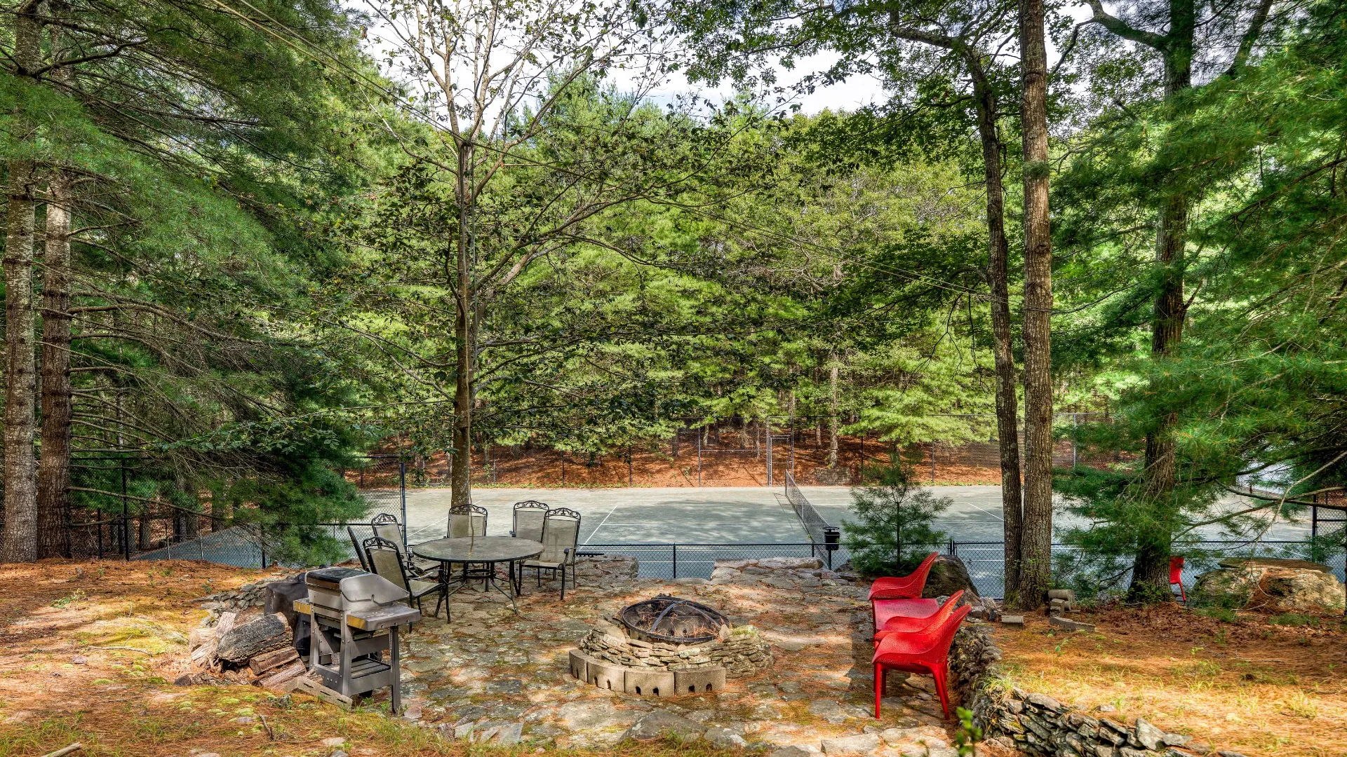 Property at 187 Middle Highway, East Hampton, NY 11937 3