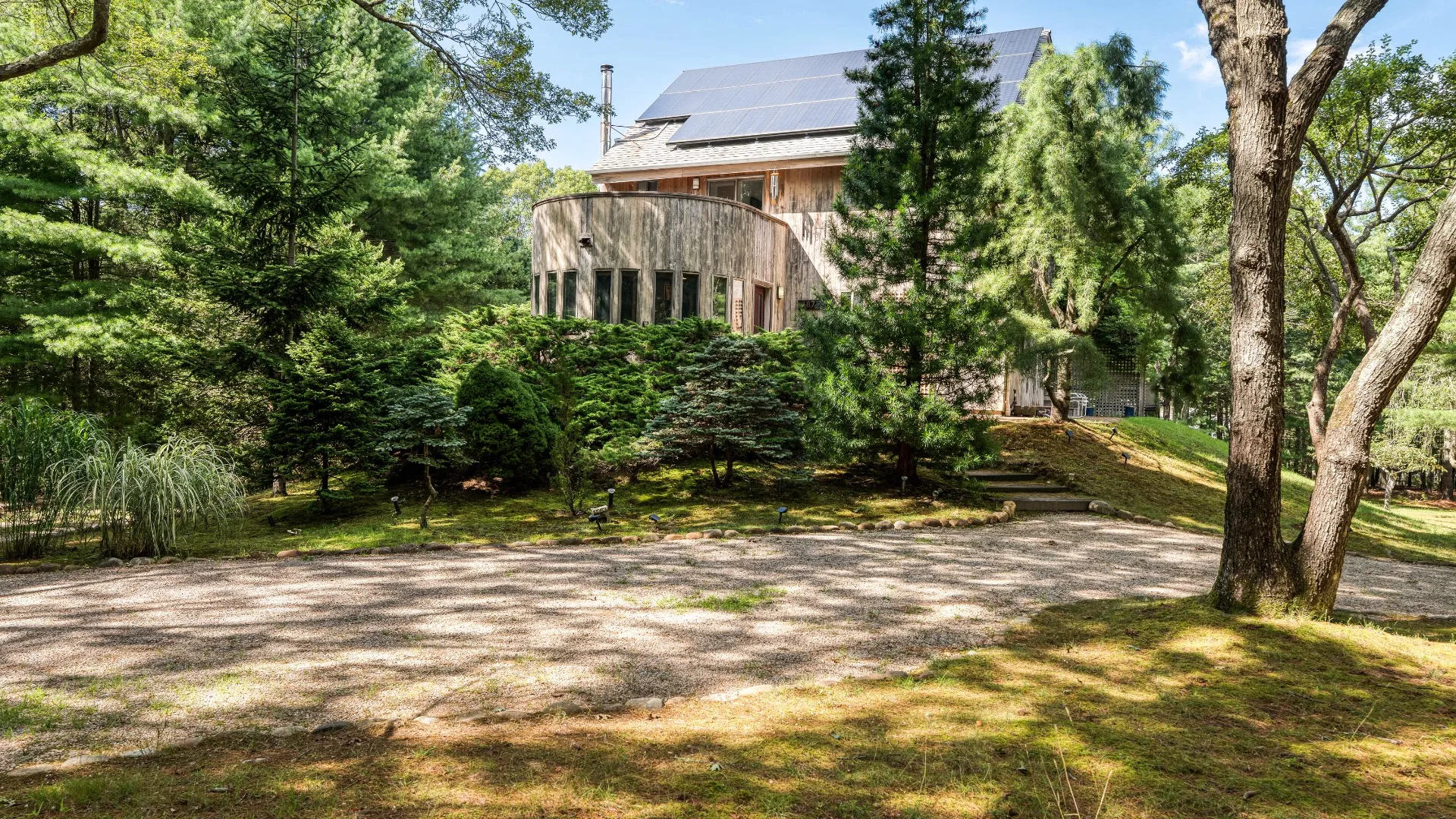 Property at 187 Middle Highway, East Hampton, NY 11937 6