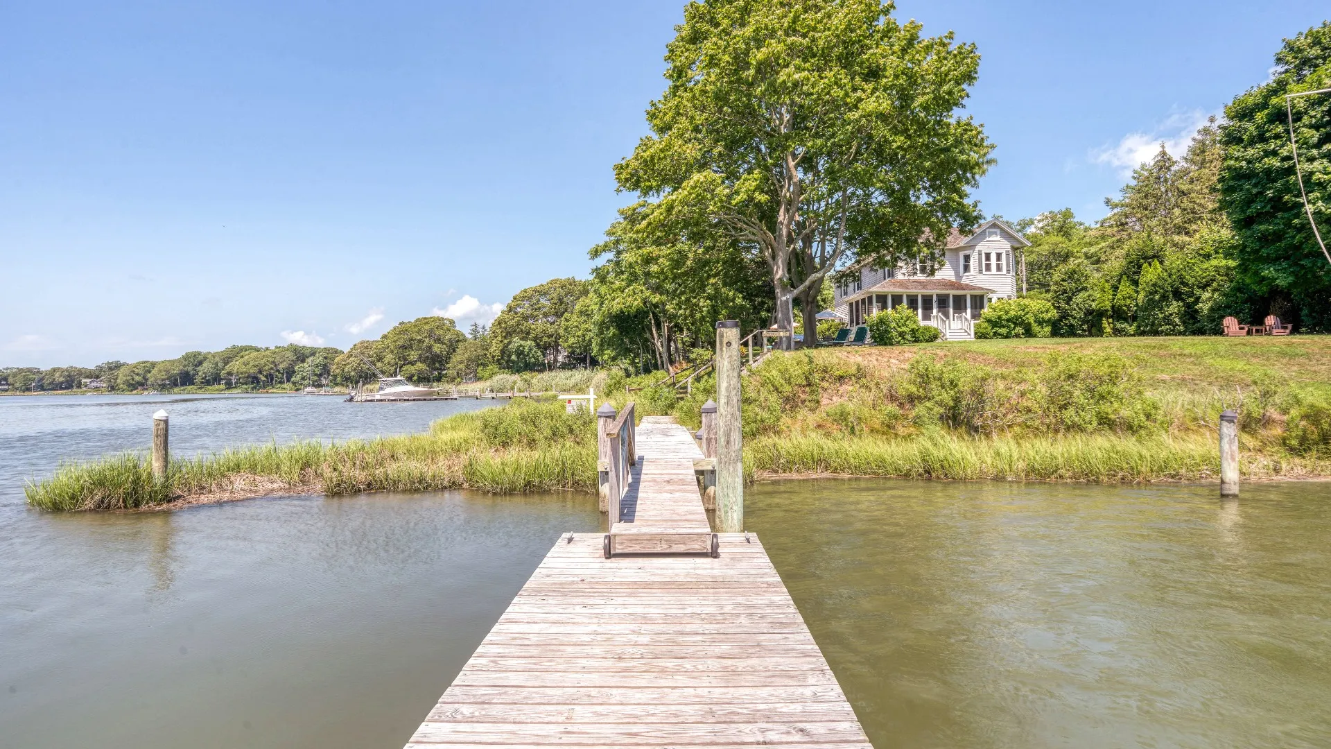 Property at 52 S Midway Rd, Shelter Island, NY 11964 5
