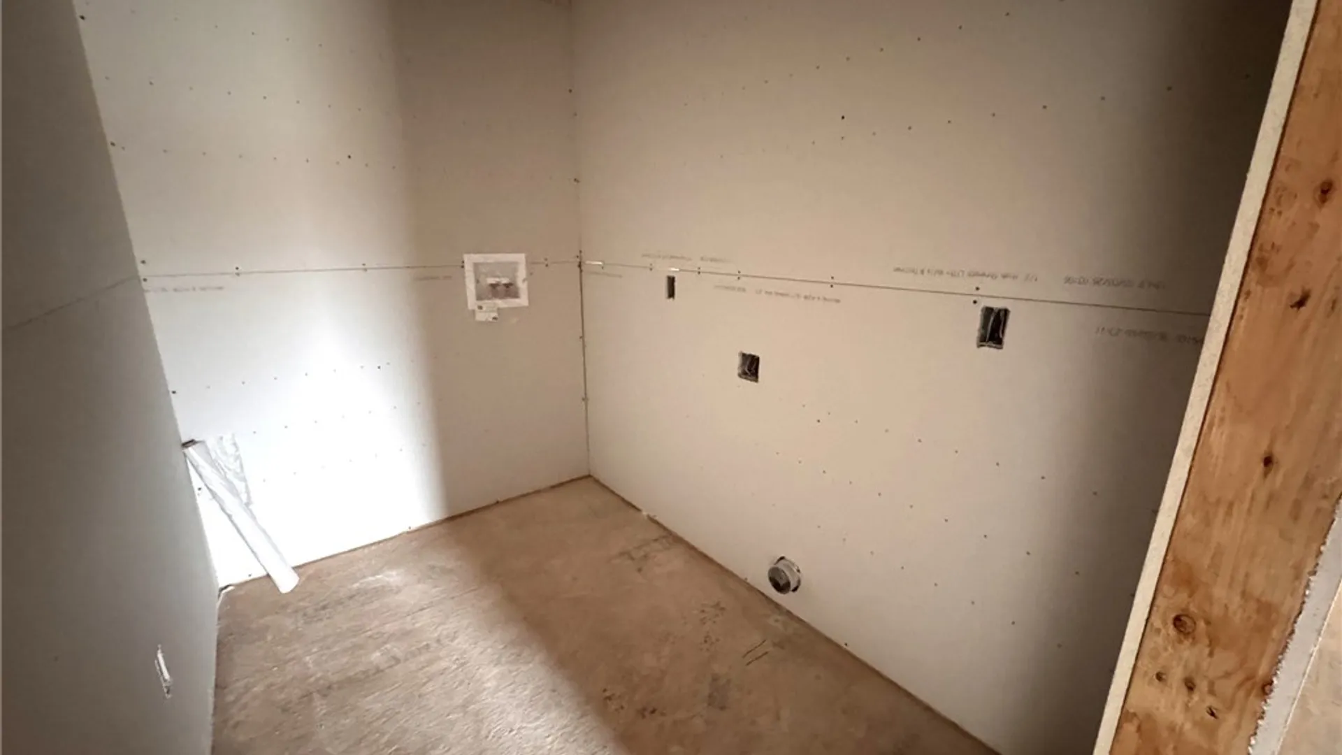 Property at 230 Bronze Leaf Trail, Greece, NY 14612 25