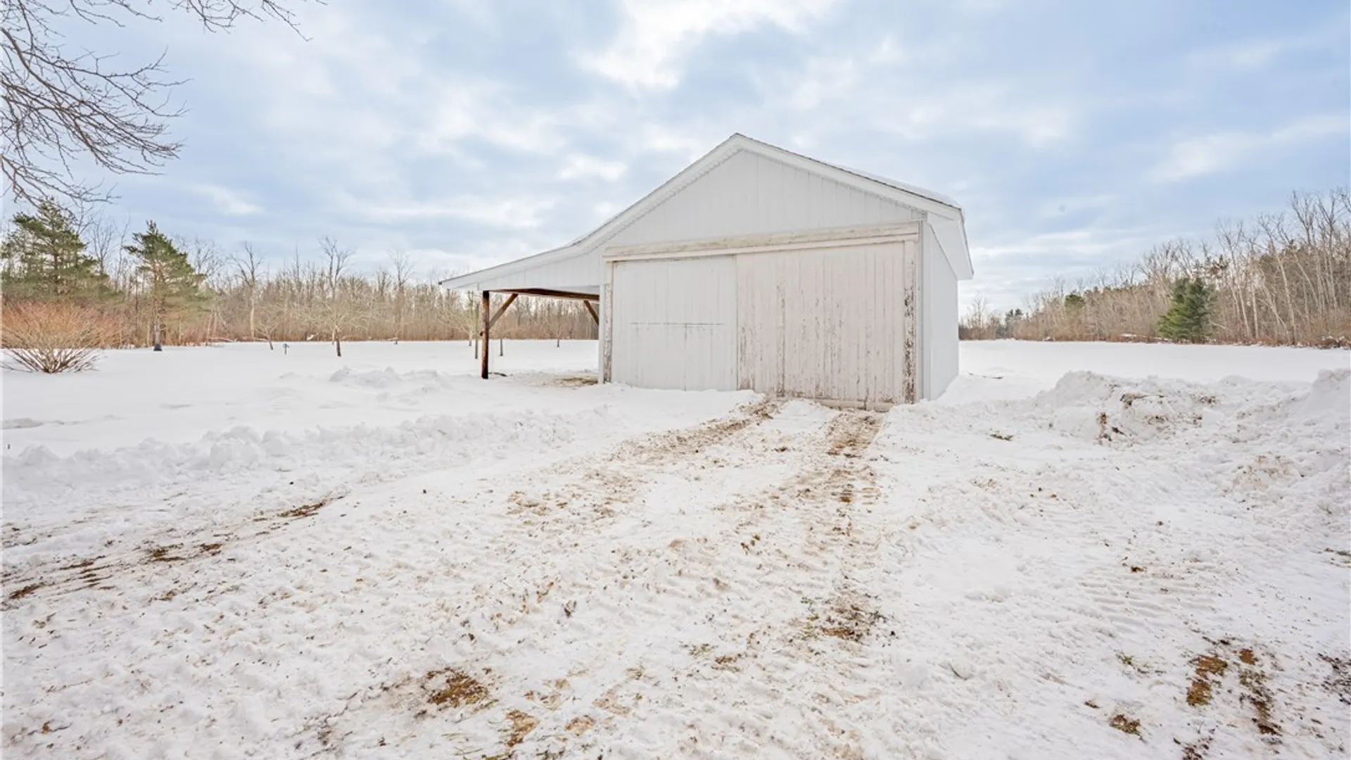 Property at 9464 Som Hartland Townline Road, Hartland, NY 14012 40