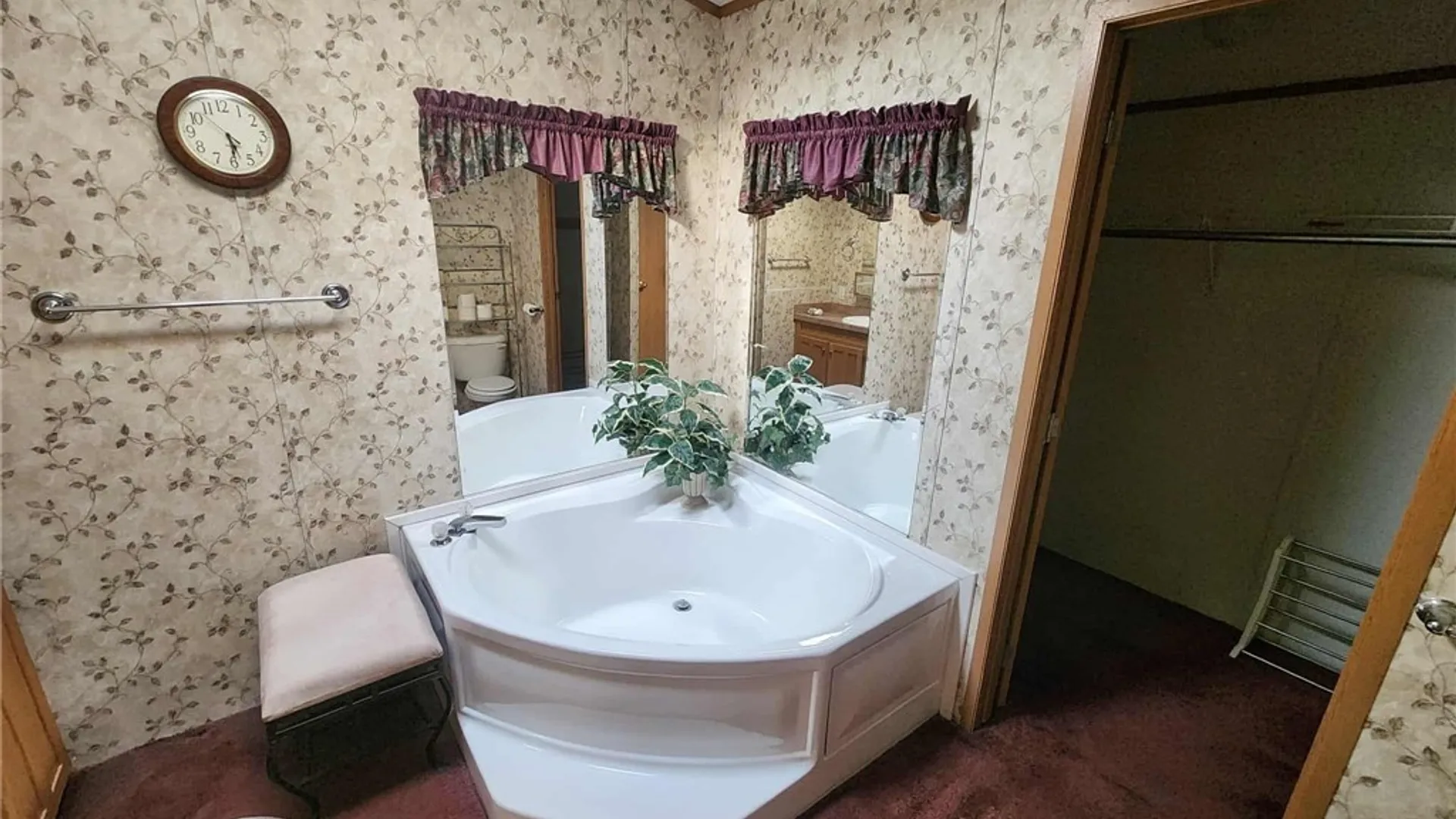 Property at 123 Green Valley Estates, Great Valley, NY 14741 22