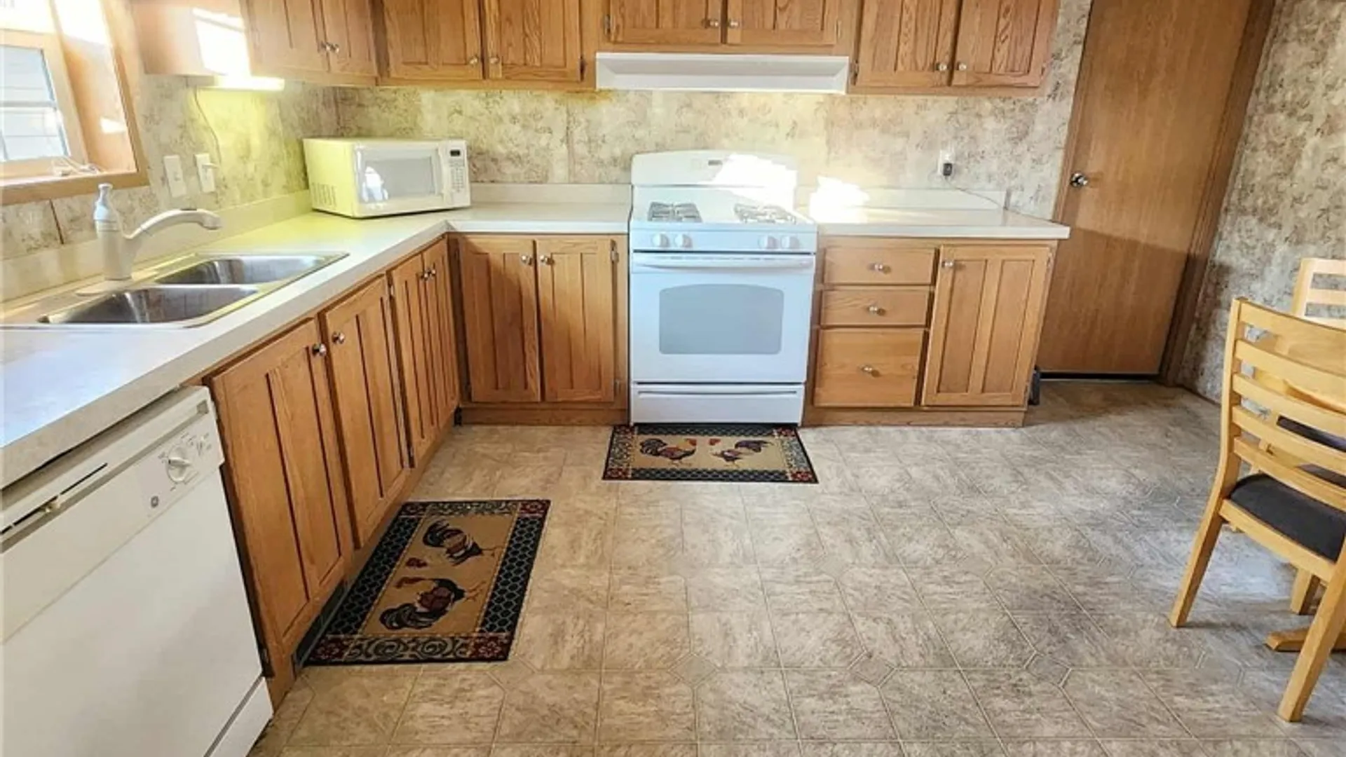 Property at 123 Green Valley Estates, Great Valley, NY 14741 3