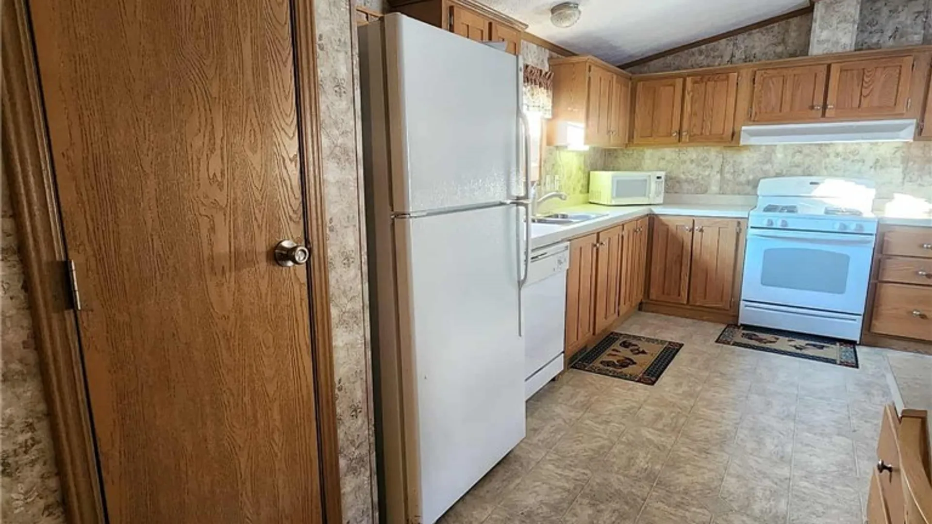 Property at 123 Green Valley Estates, Great Valley, NY 14741 7