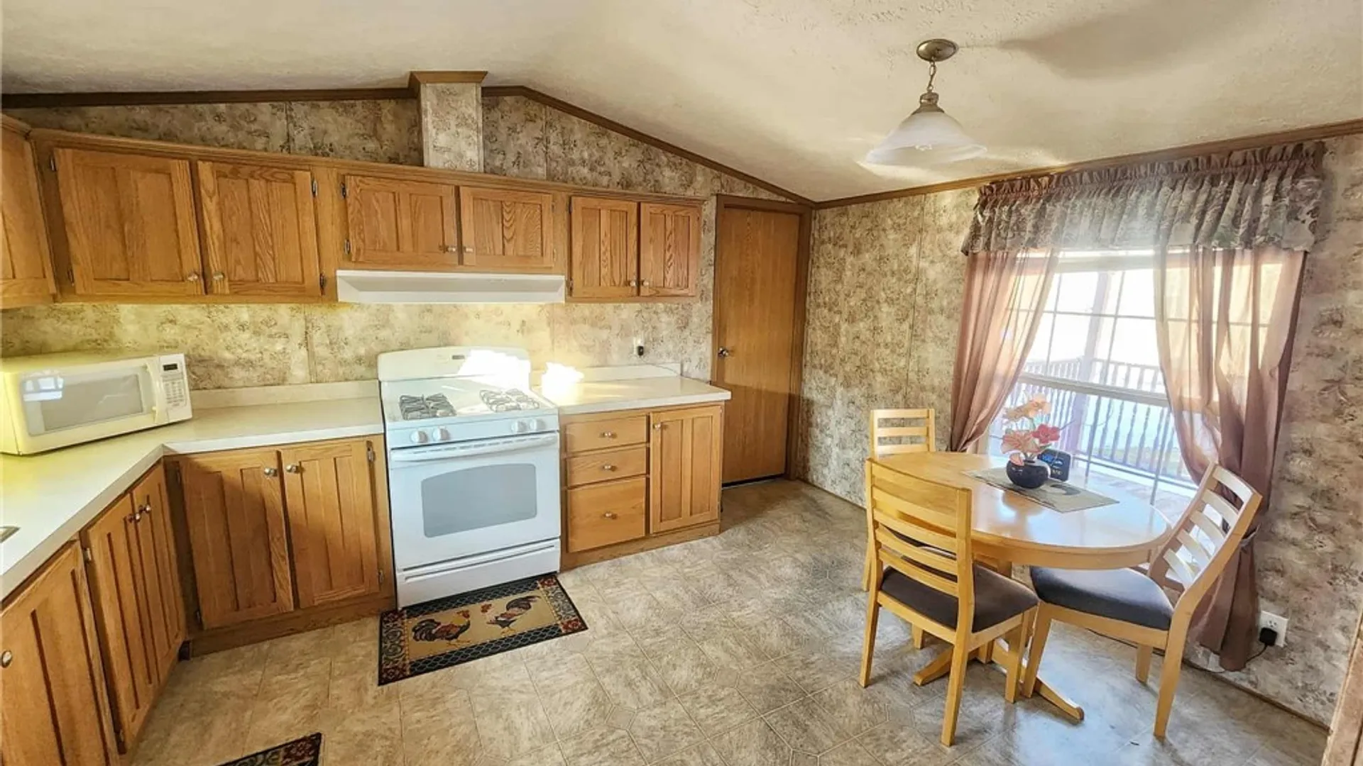 Property at 123 Green Valley Estates, Great Valley, NY 14741 8