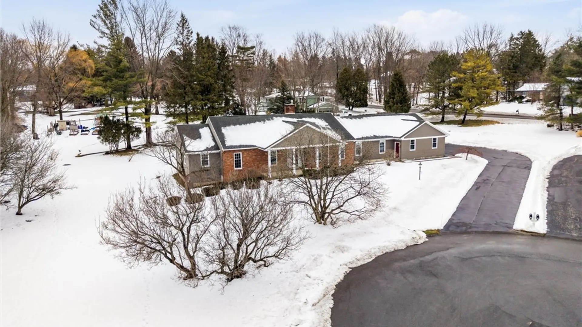 Property at 8205 Duvall Circle, Manlius, NY 13104 2