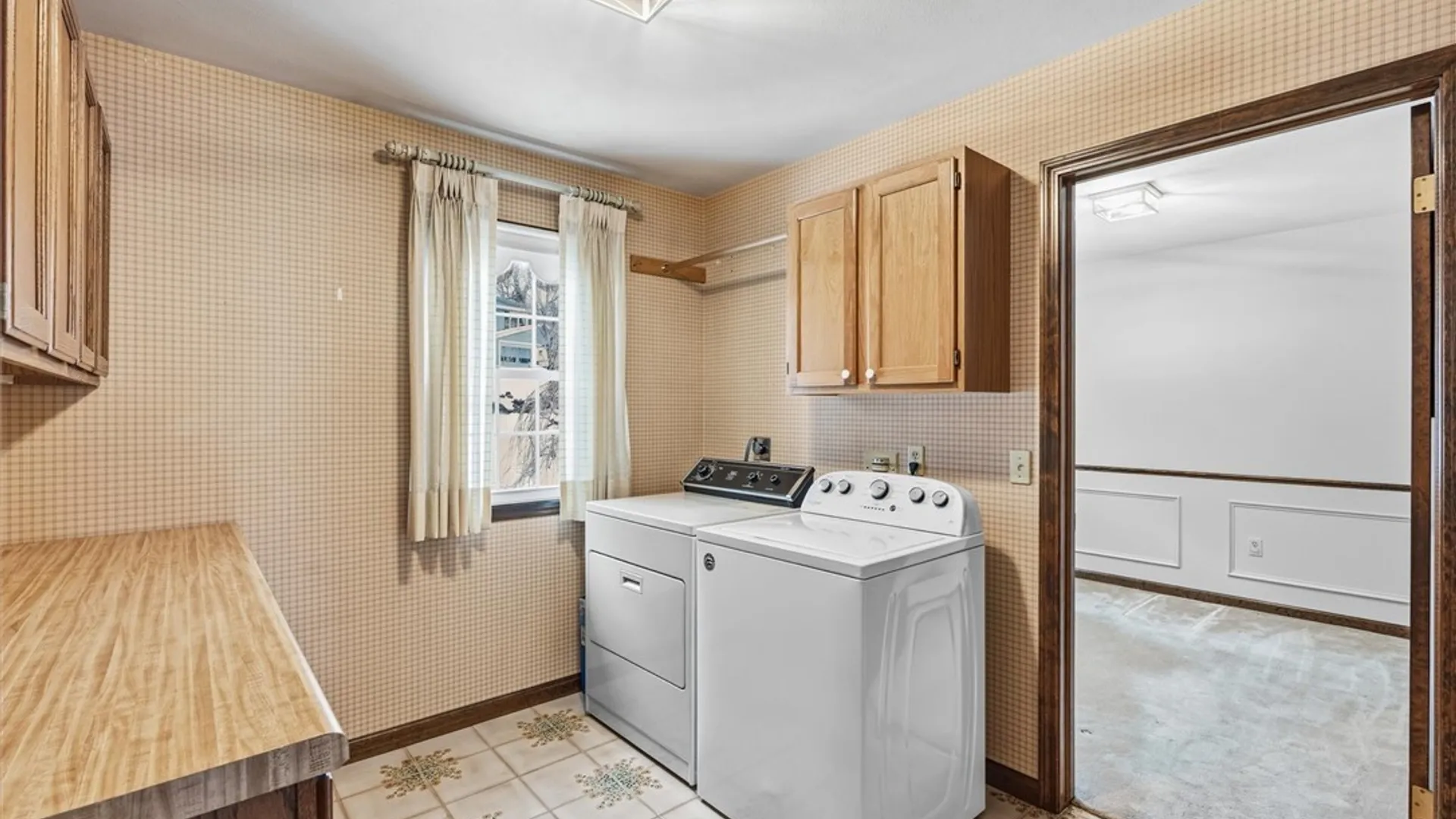 Property at 8205 Duvall Circle, Manlius, NY 13104 21