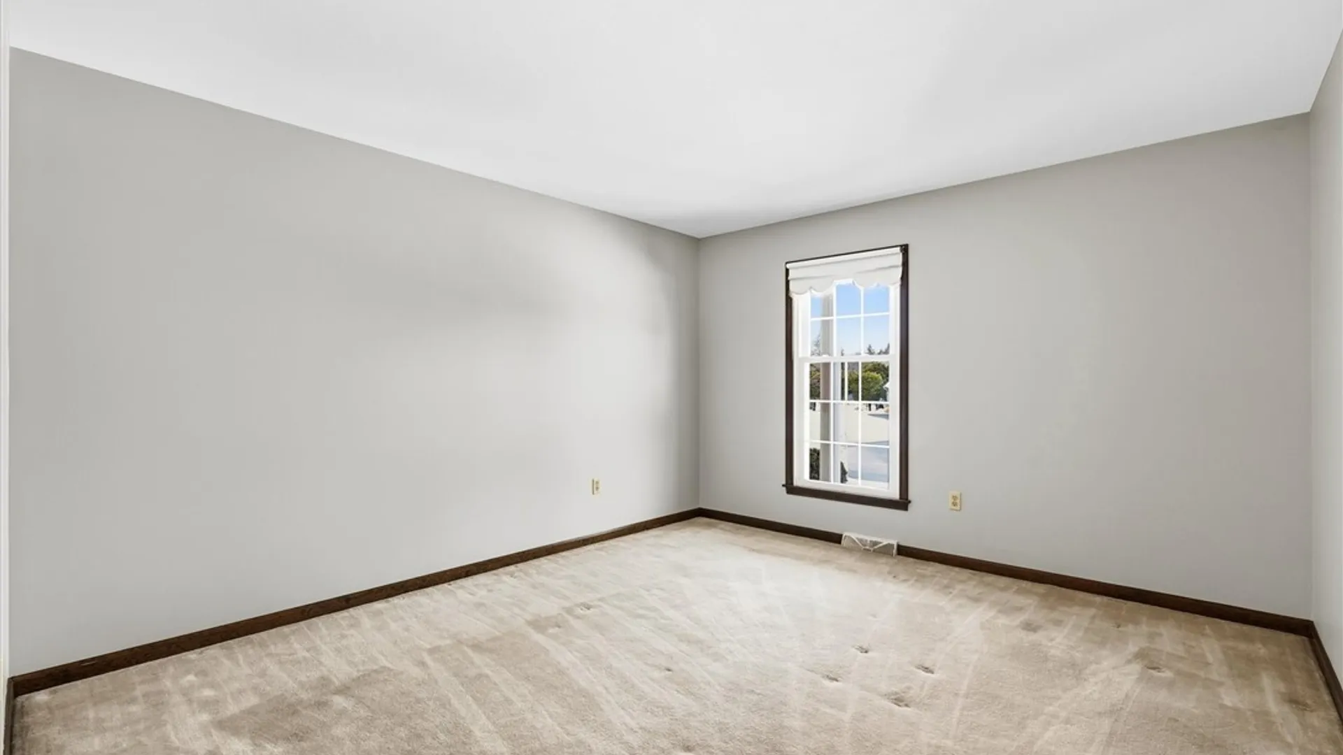 Property at 8205 Duvall Circle, Manlius, NY 13104 30